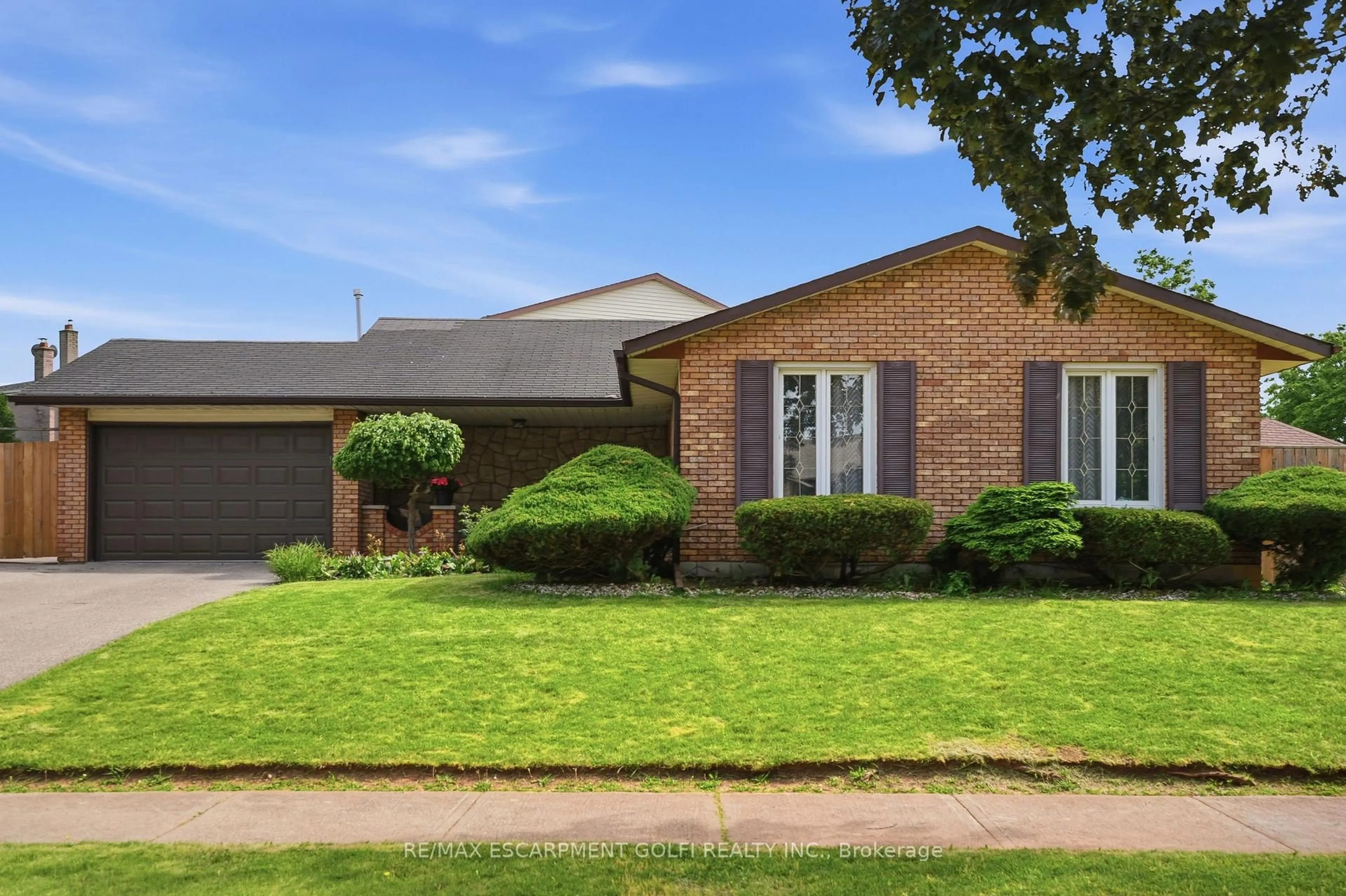 Home with brick exterior material, street for 2 LORING Cres, Hamilton Ontario L8E 3X3