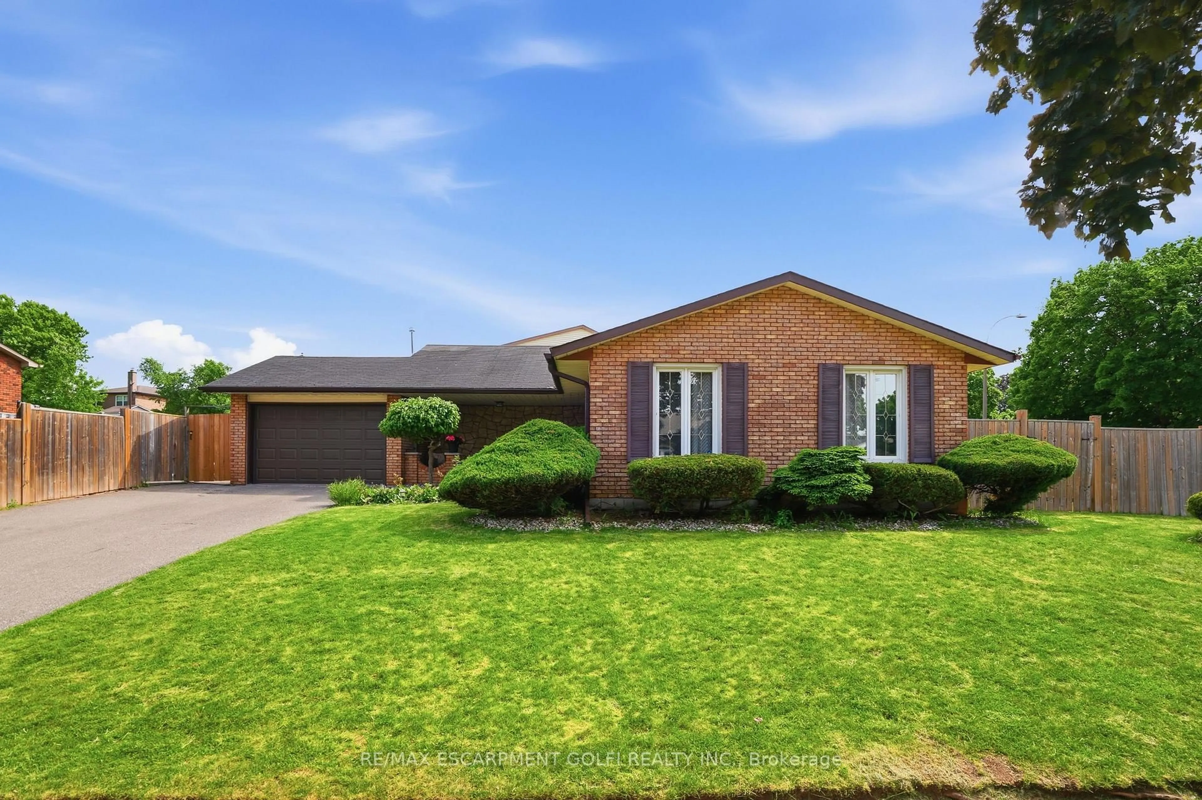Home with brick exterior material, street for 2 LORING Cres, Hamilton Ontario L8E 3X3