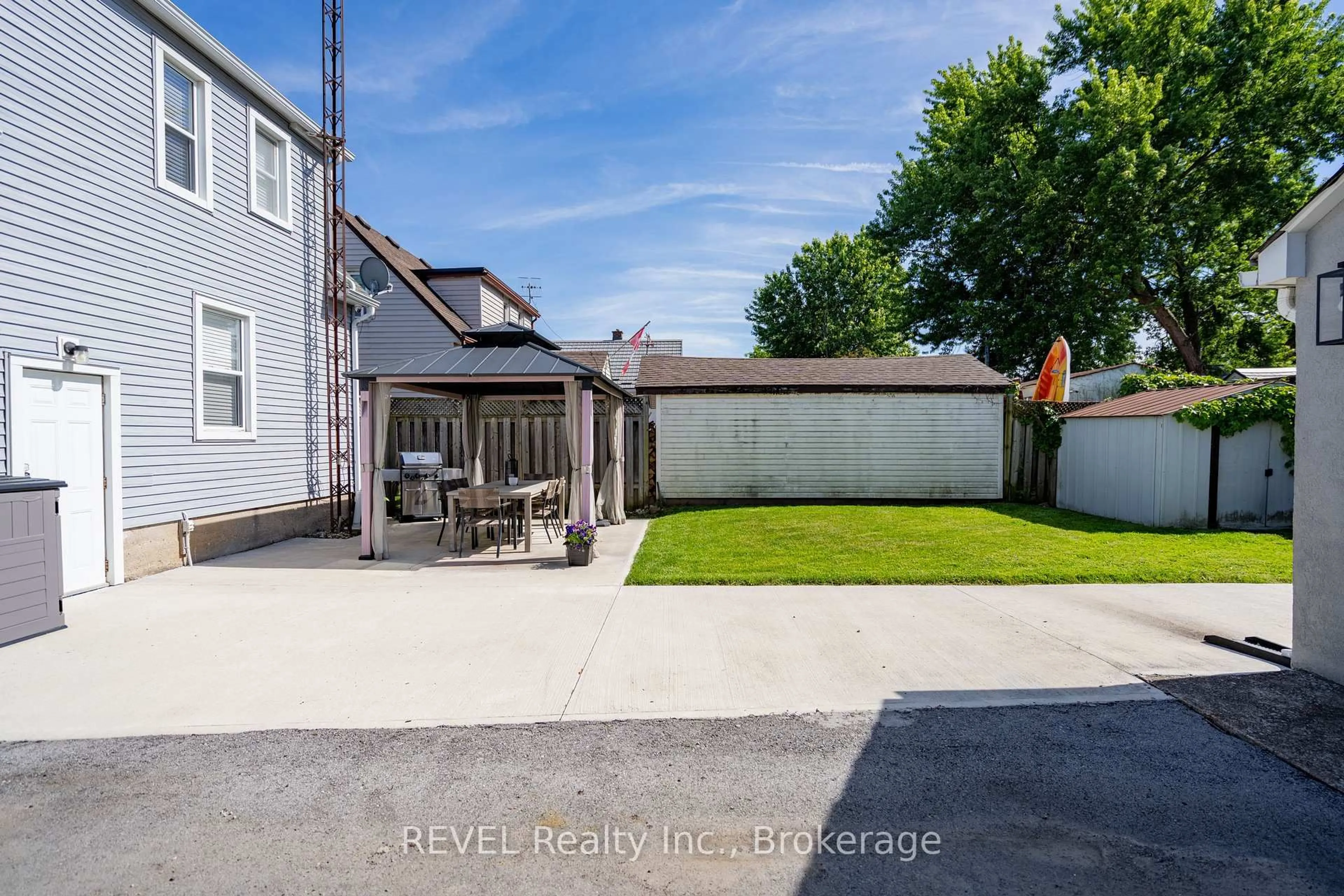 Unknown for 455 Wallace Ave, Welland Ontario L3B 1R3