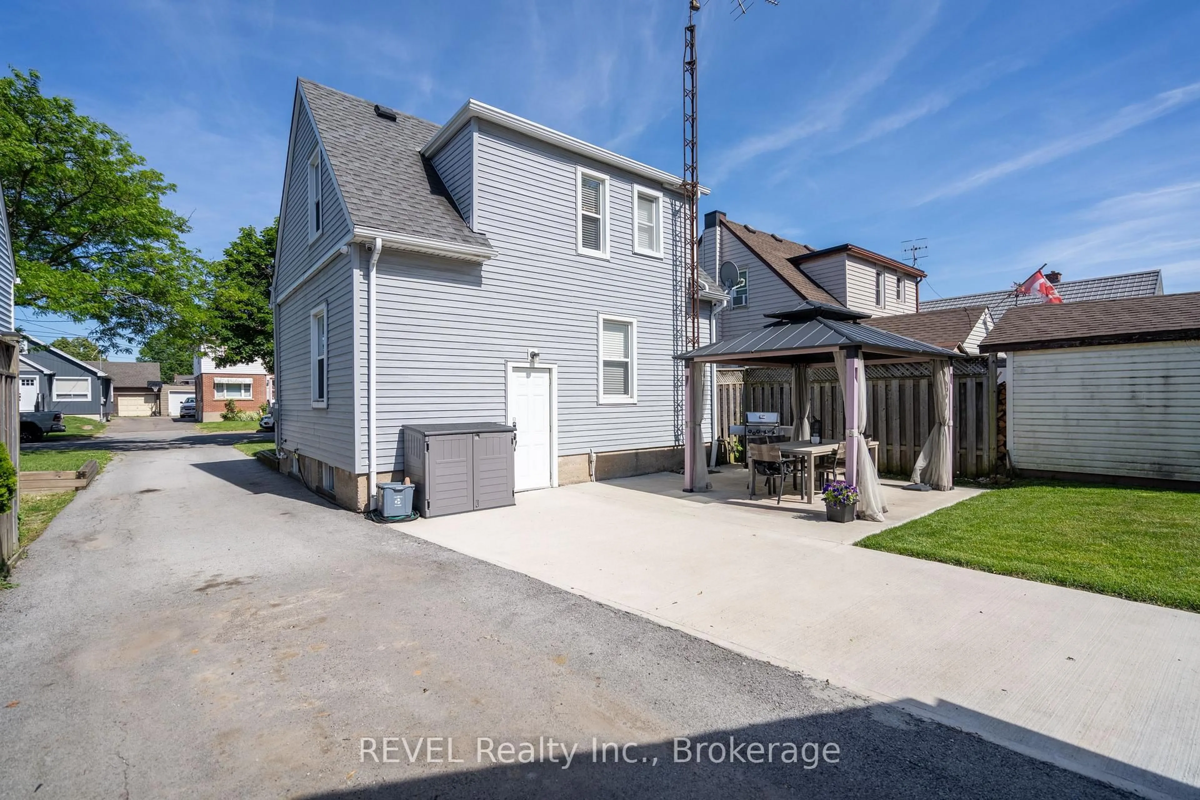 Unknown for 455 Wallace Ave, Welland Ontario L3B 1R3