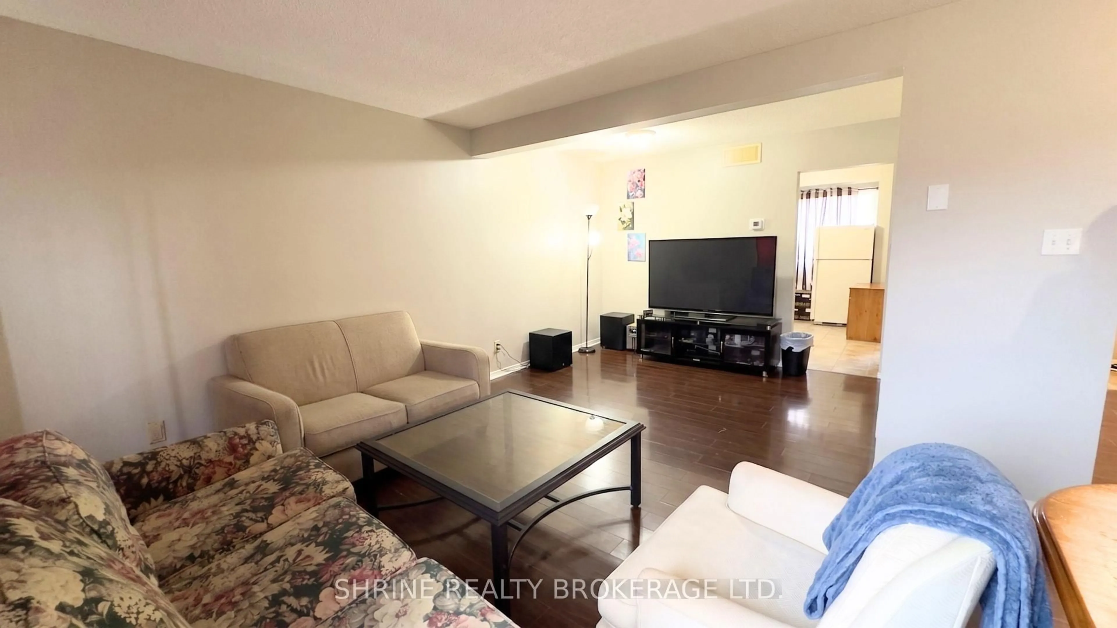Living room with furniture, unknown for 550 SECOND St #52, London East Ontario N5V 3S3