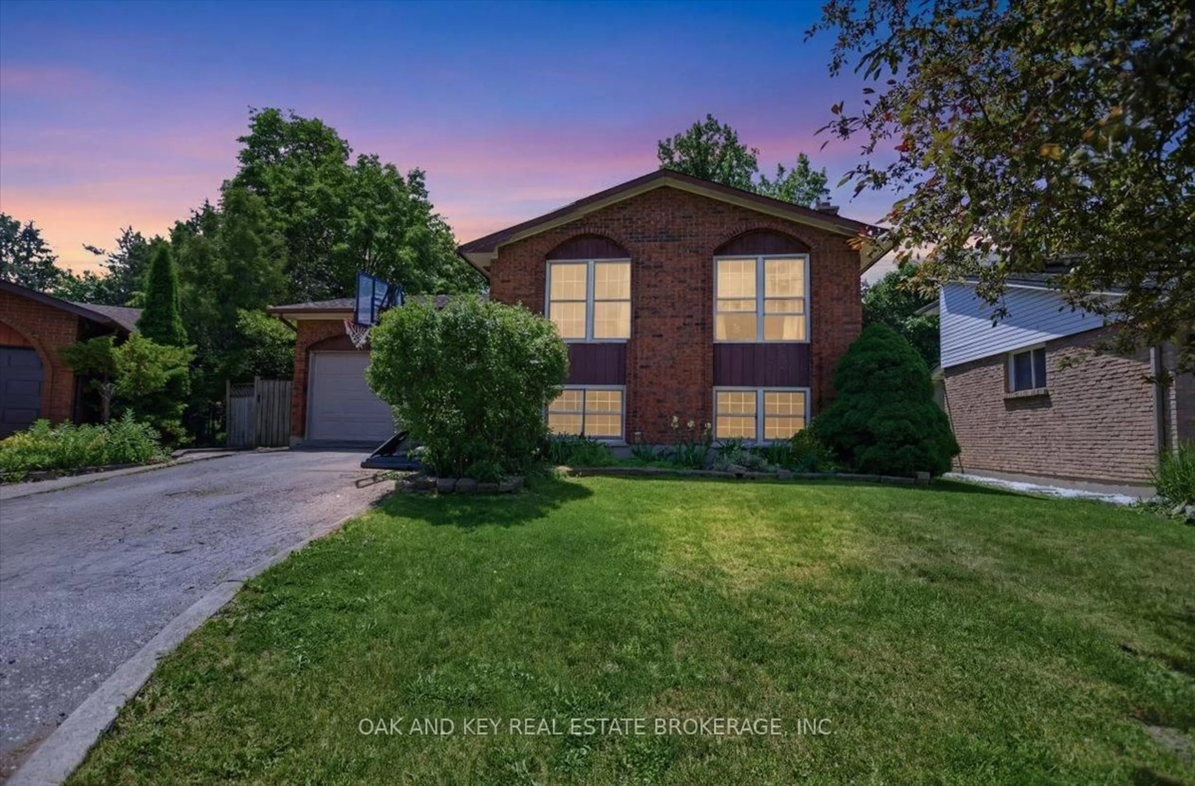 Unknown for 24 Harrow Crt, London South Ontario N6C 5A6