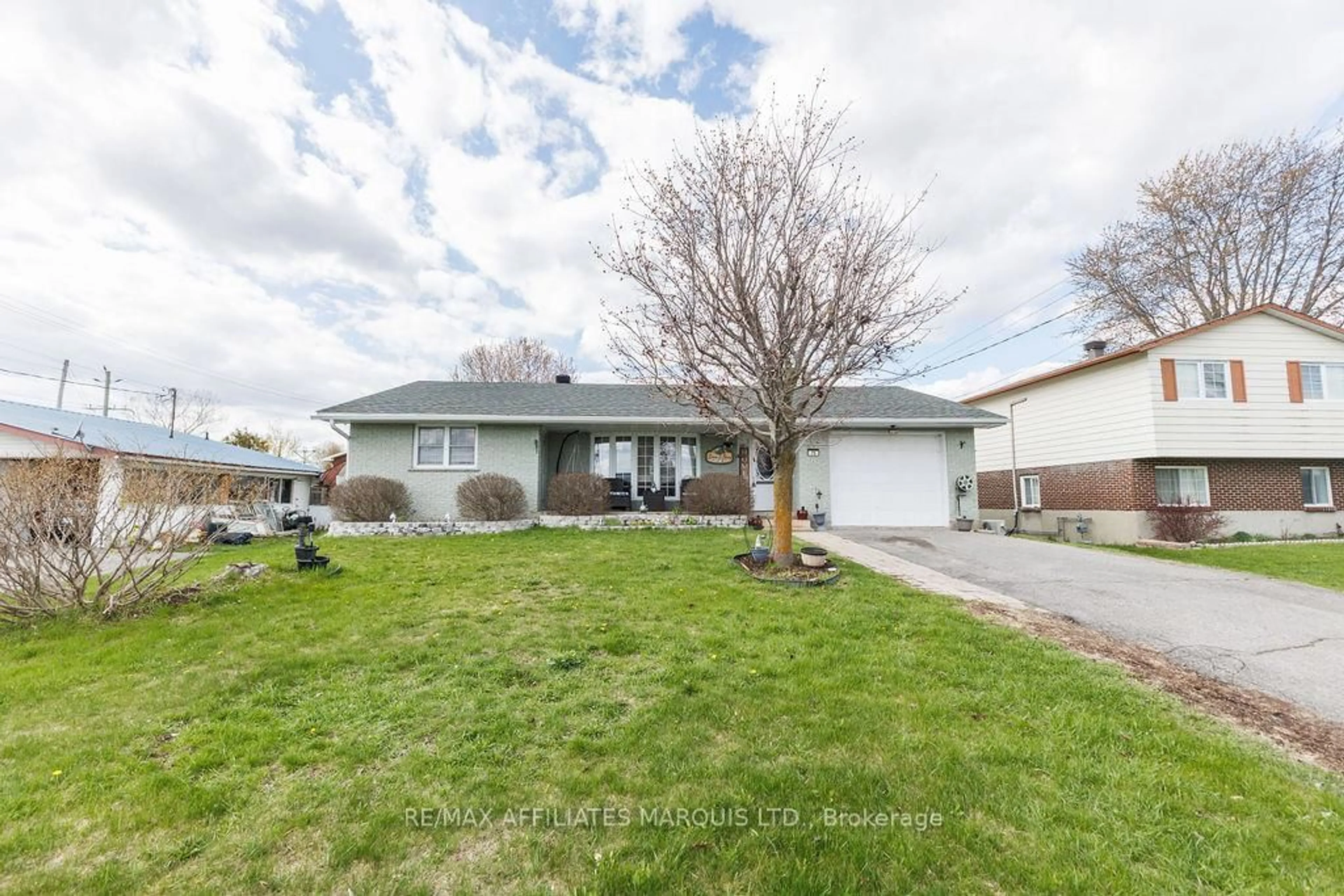 A pic from outside/outdoor area/front of a property/back of a property/a pic from drone, street for 75 Gauthier St, North Glengarry Ontario K0C 1A0