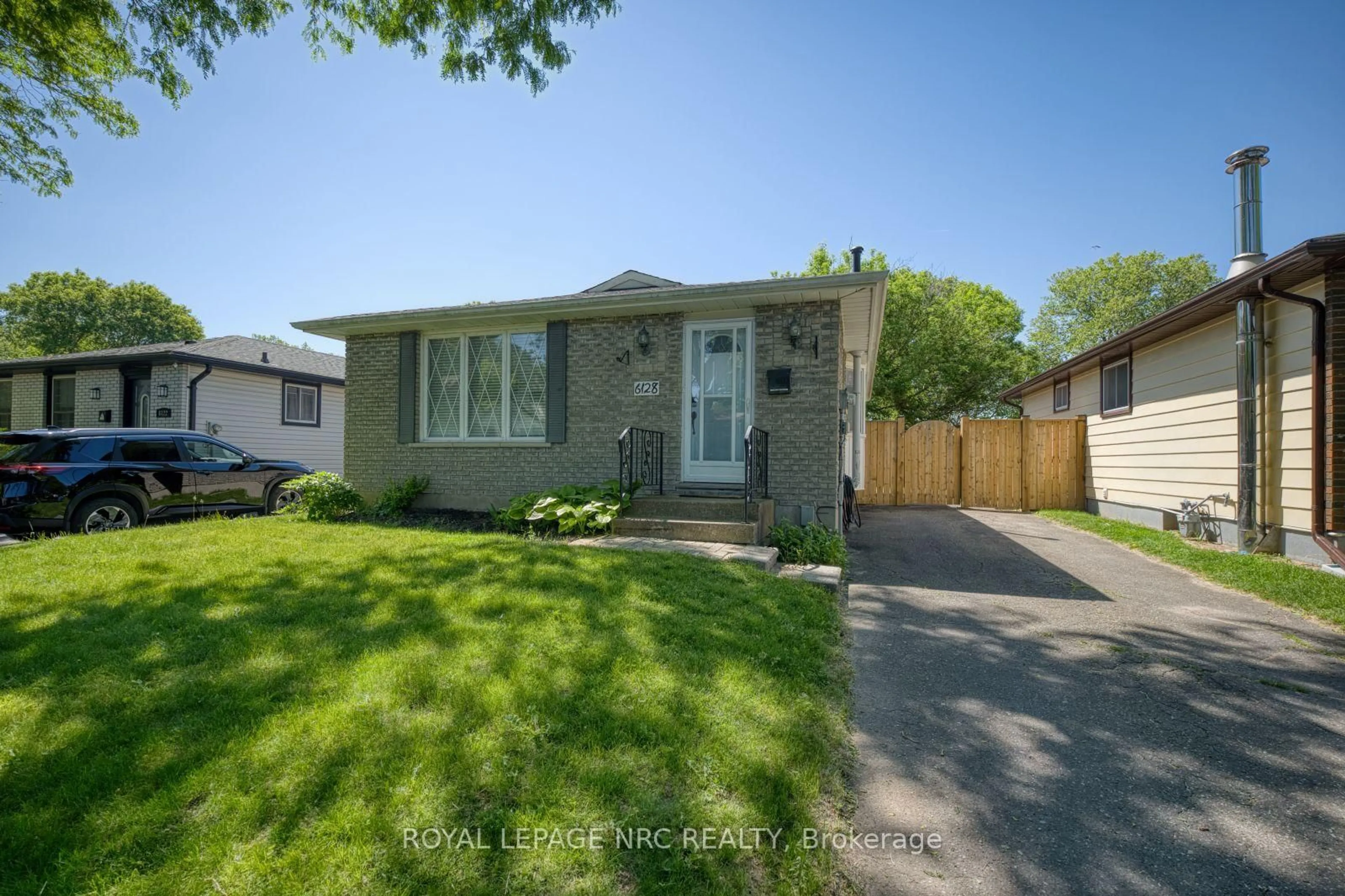 Unknown for 6128 STROHAN St, Niagara Falls Ontario L2J 3J4