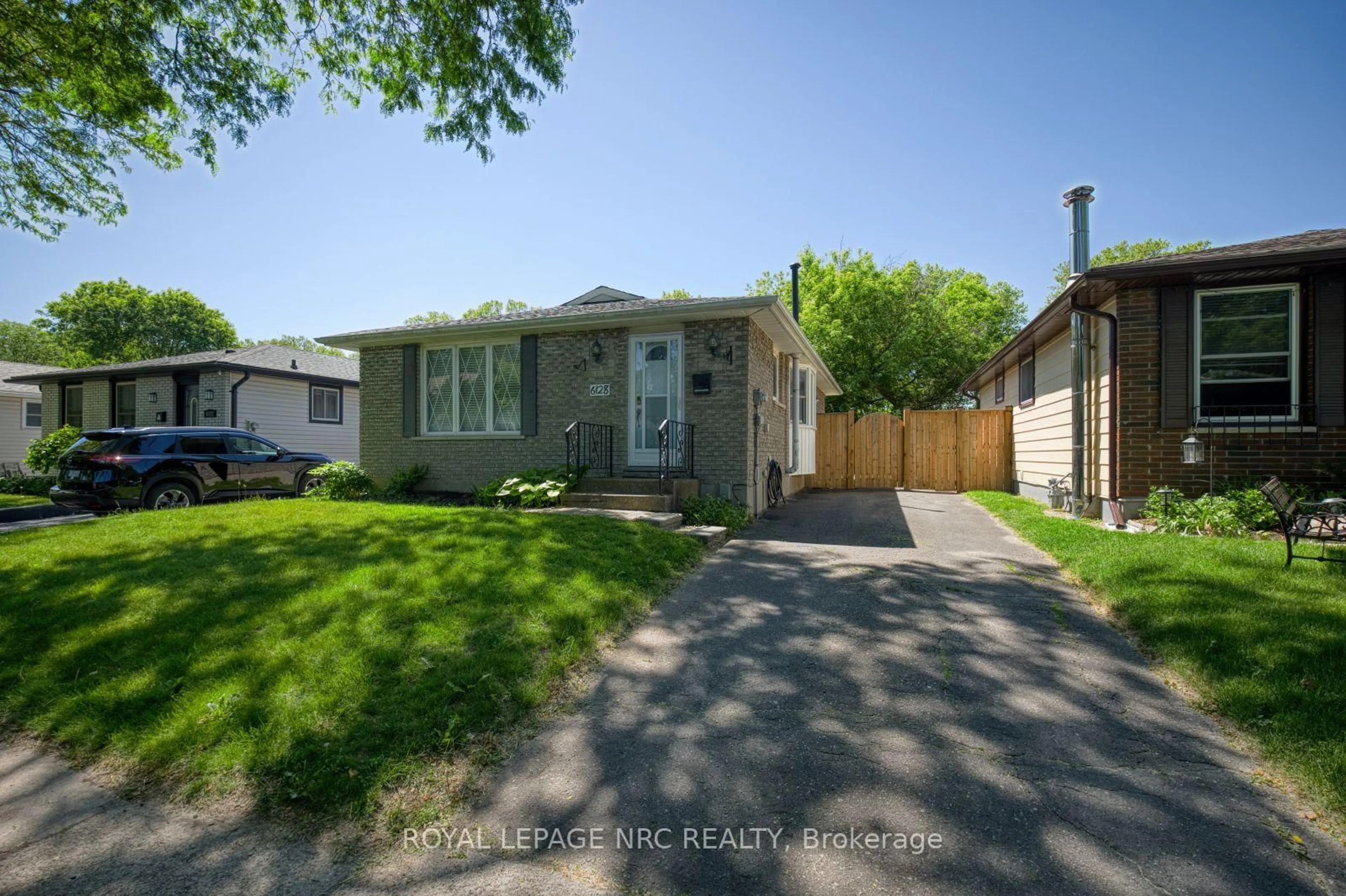 Unknown for 6128 STROHAN St, Niagara Falls Ontario L2J 3J4