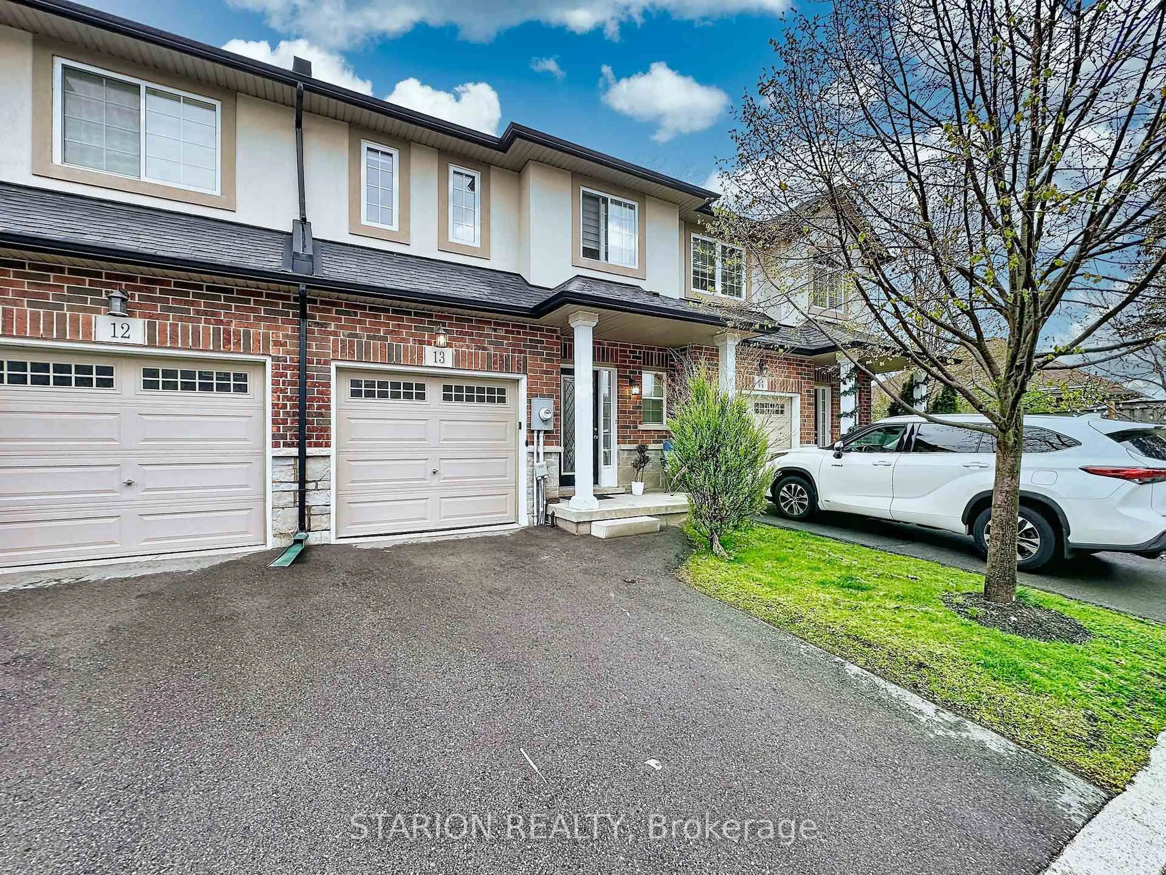 A pic from outside/outdoor area/front of a property/back of a property/a pic from drone, street for 345 GLANCASTER Rd #13, Hamilton Ontario L9G 3K9