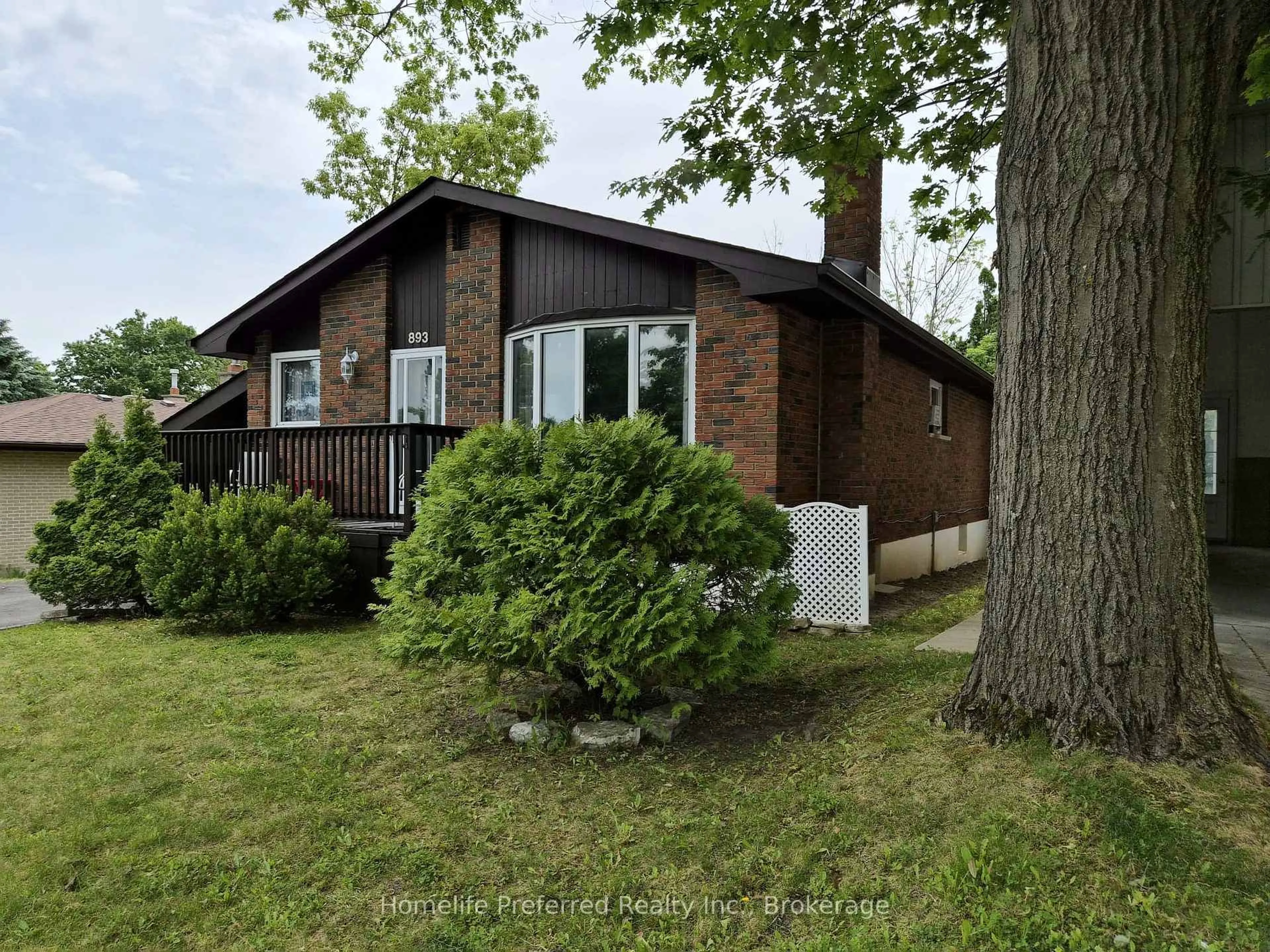 Home with brick exterior material, street for 893 Cumberland Ave, Peterborough Ontario K9H 7B3
