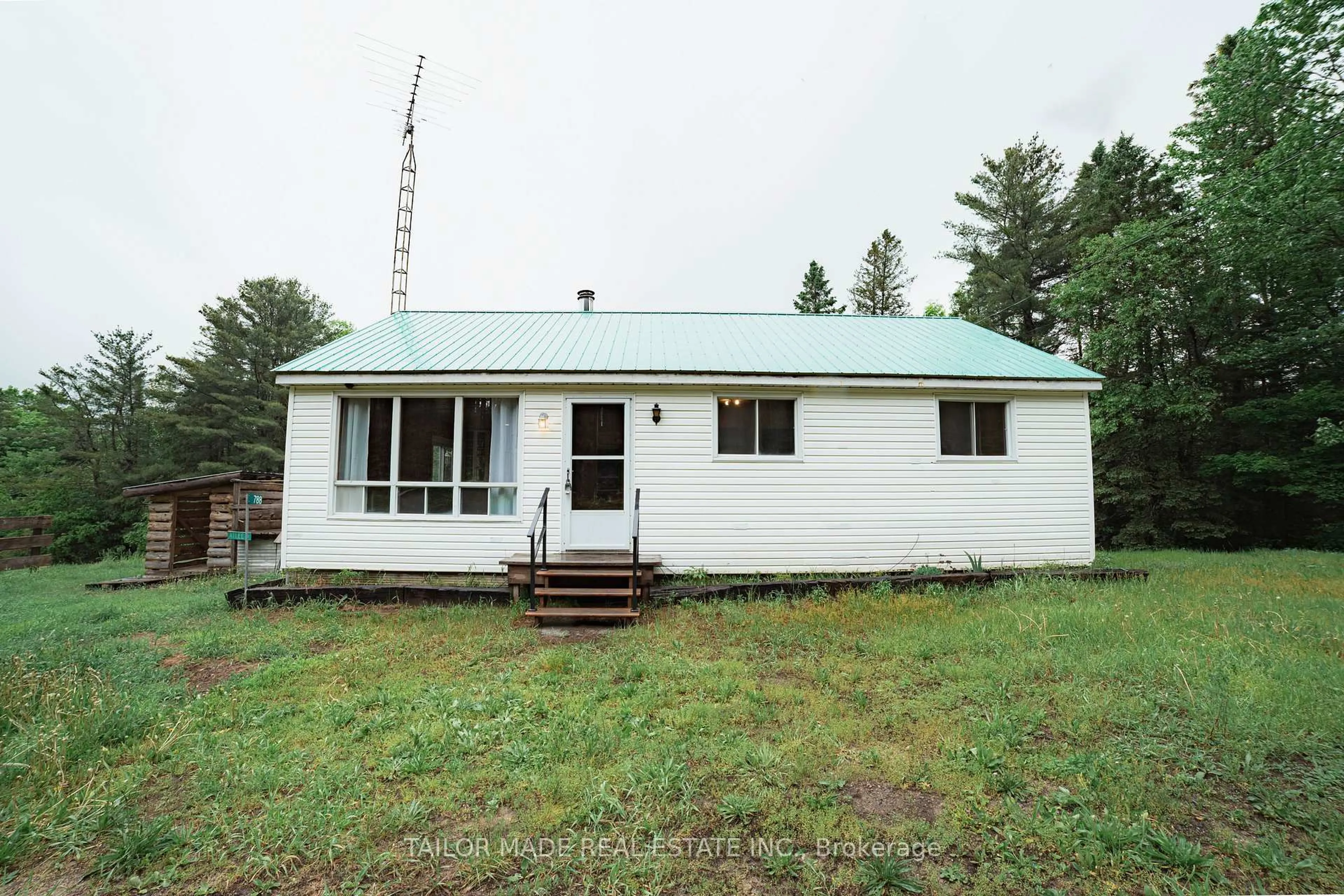 Shed for 788 Bothams Rd, Magnetawan Ontario P0A 1P0
