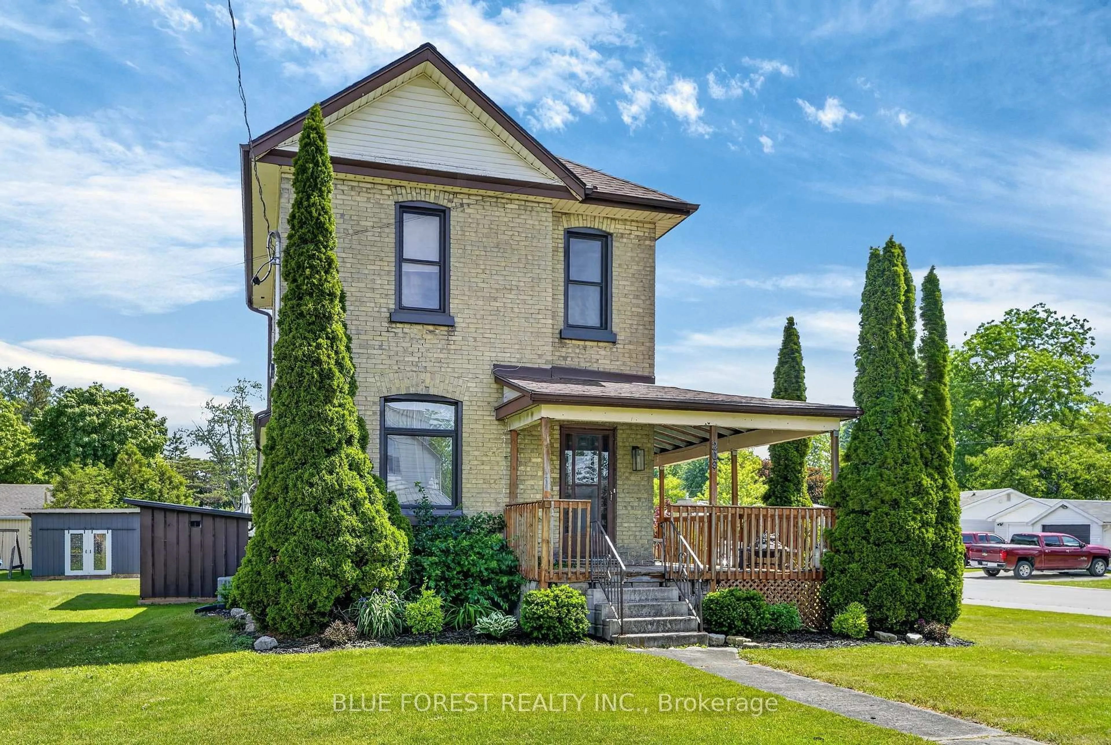 Home with brick exterior material, street for 209 MARGARET St, Dutton/Dunwich Ontario N0L 1J0