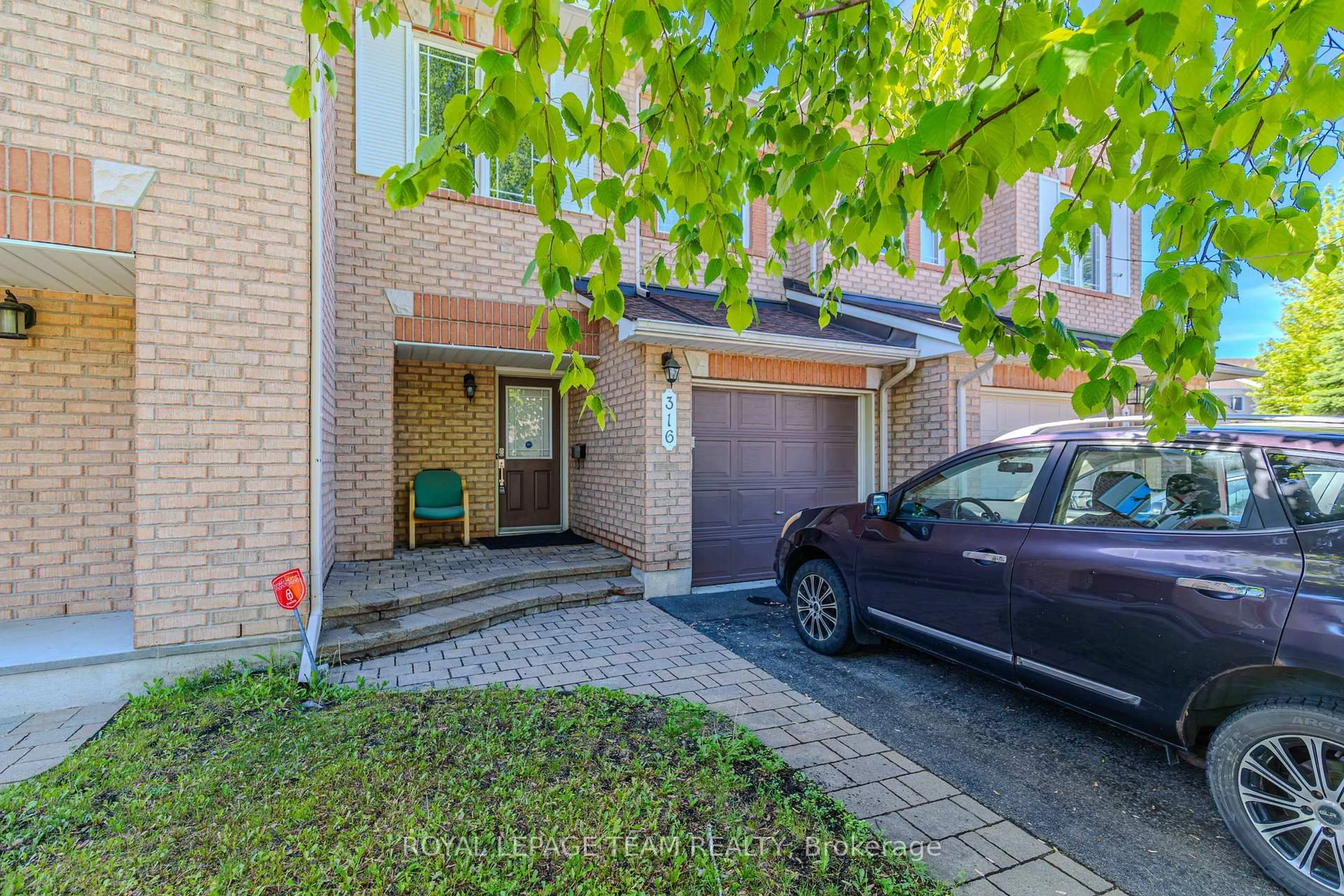 Unknown for 316 BRYARTON St, Ottawa Ontario K1C 7R5