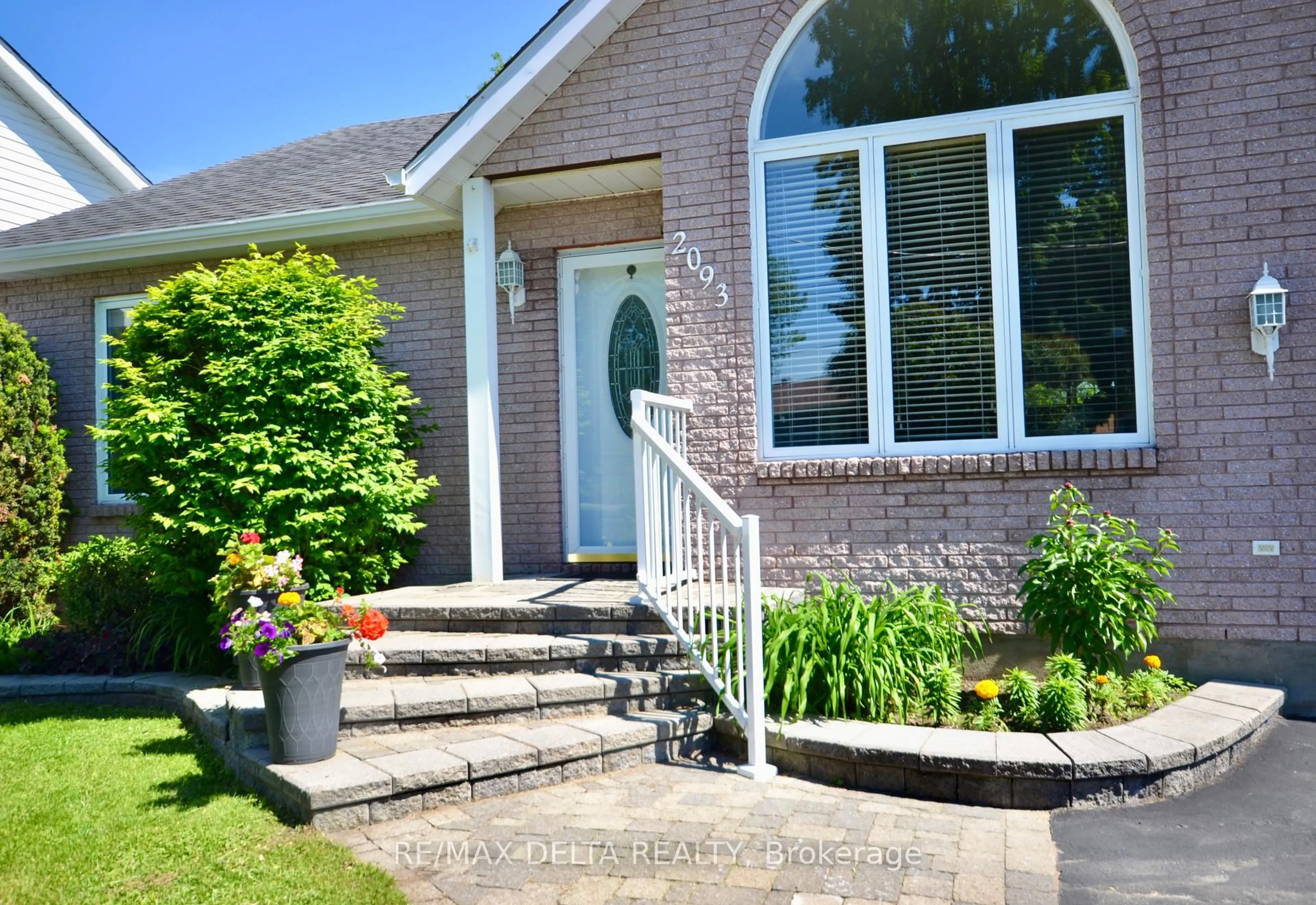 Home with brick exterior material, street for 2093 Woods St, Clarence-Rockland Ontario K4K 1H7