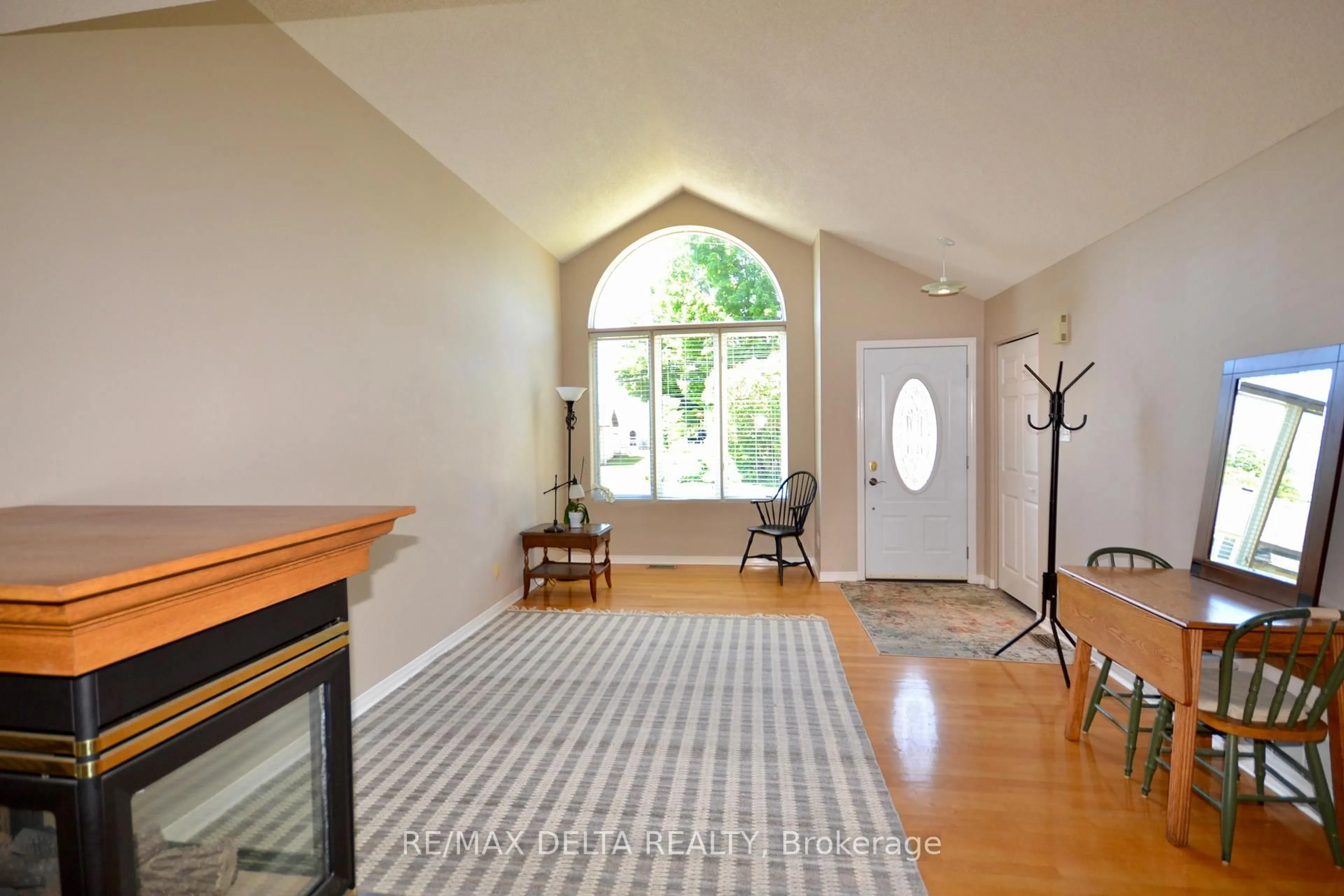 Unknown for 2093 Woods St, Clarence-Rockland Ontario K4K 1H7