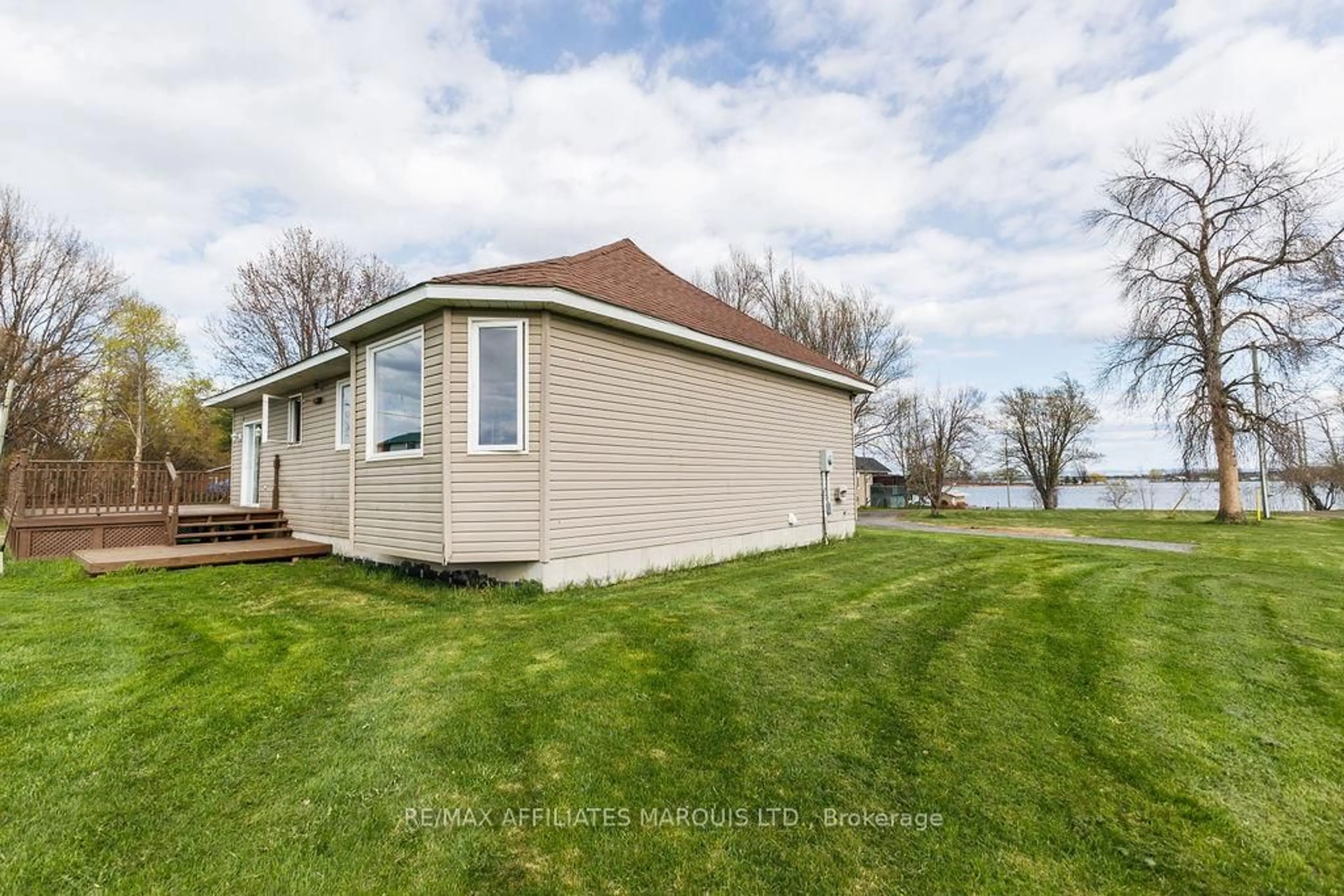 Unknown for 19249 County 2 Rd, South Glengarry Ontario K0C 2E0