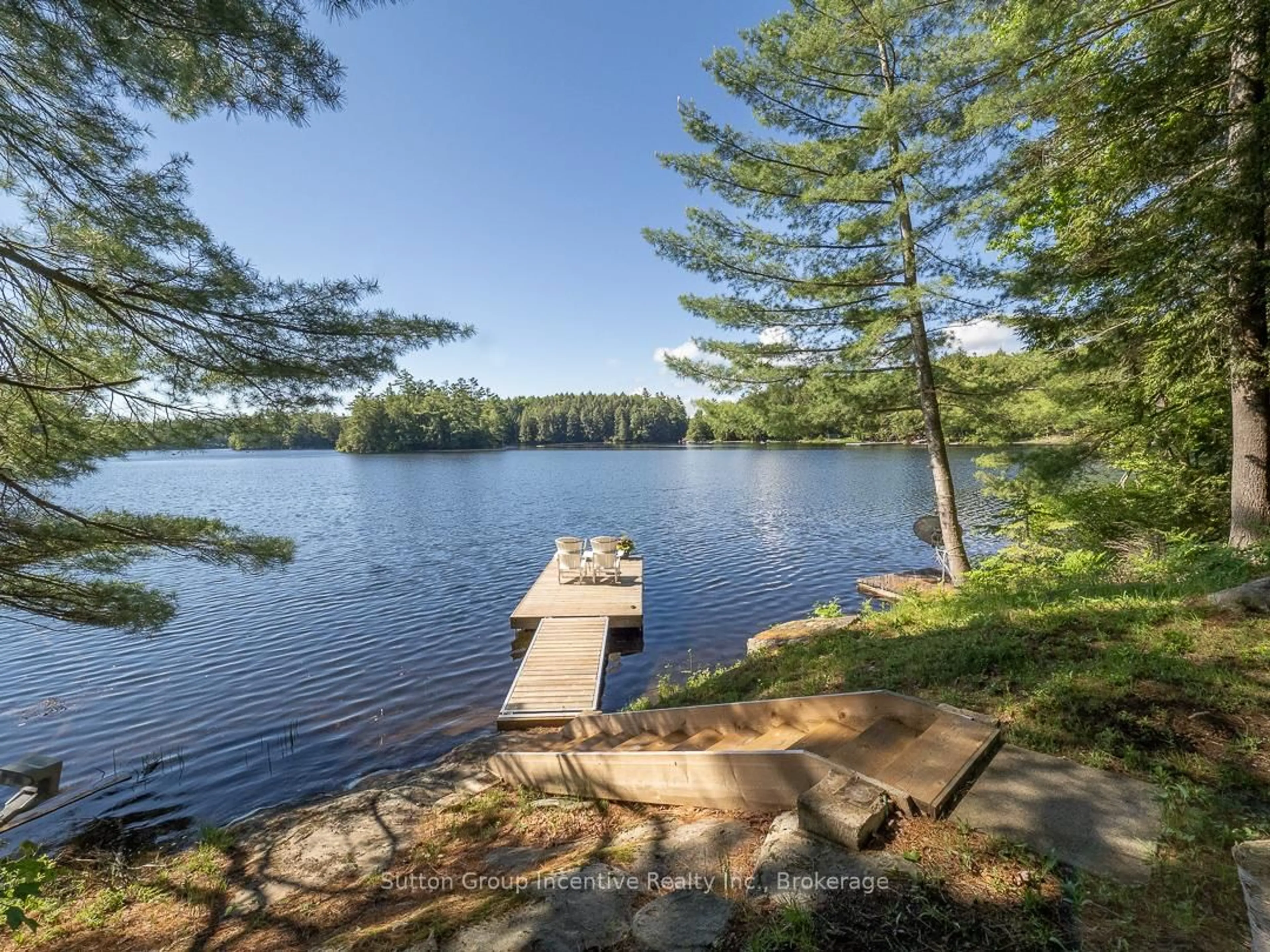 Patio, water/lake/river/ocean view for 1081 Colonel Maude Tr, Bracebridge Ontario P1L 1X1