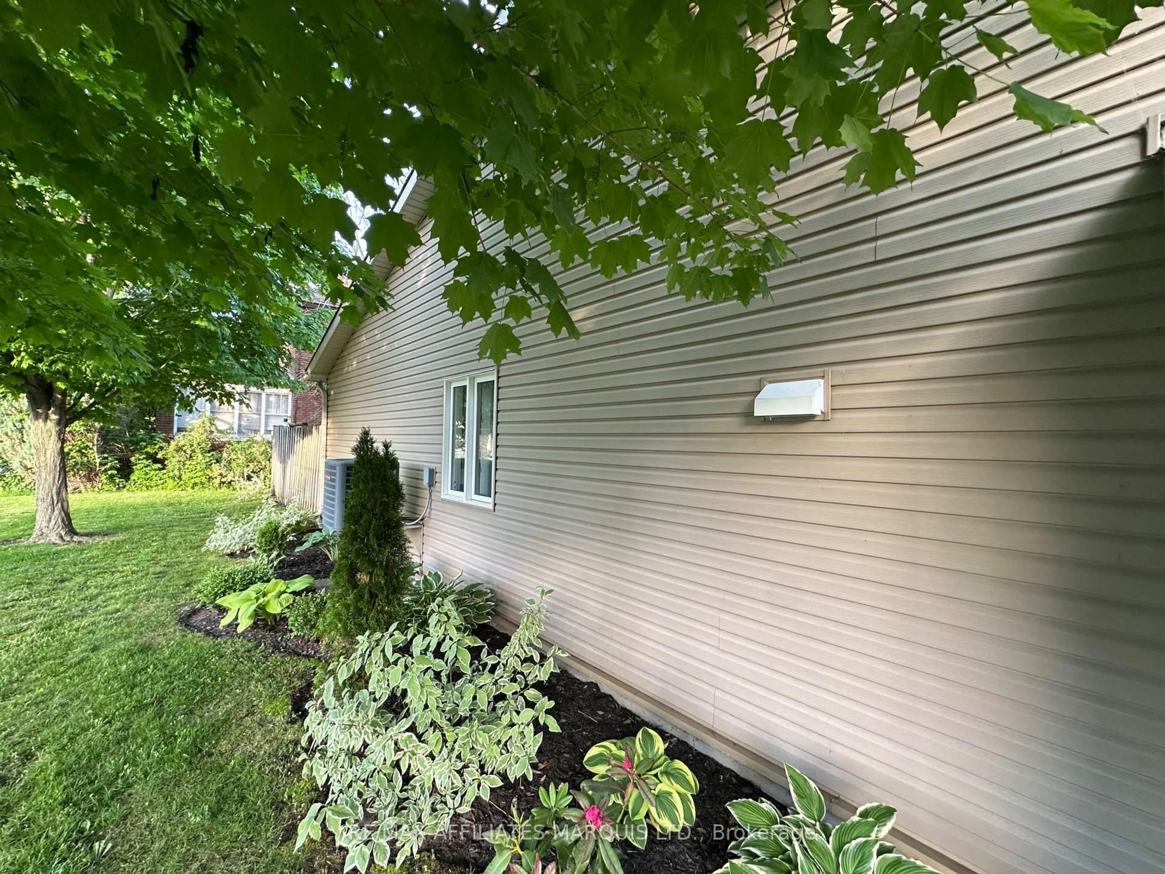 Home with vinyl exterior material, street for 136 Fourth St #1, Cornwall Ontario K6H 2H9
