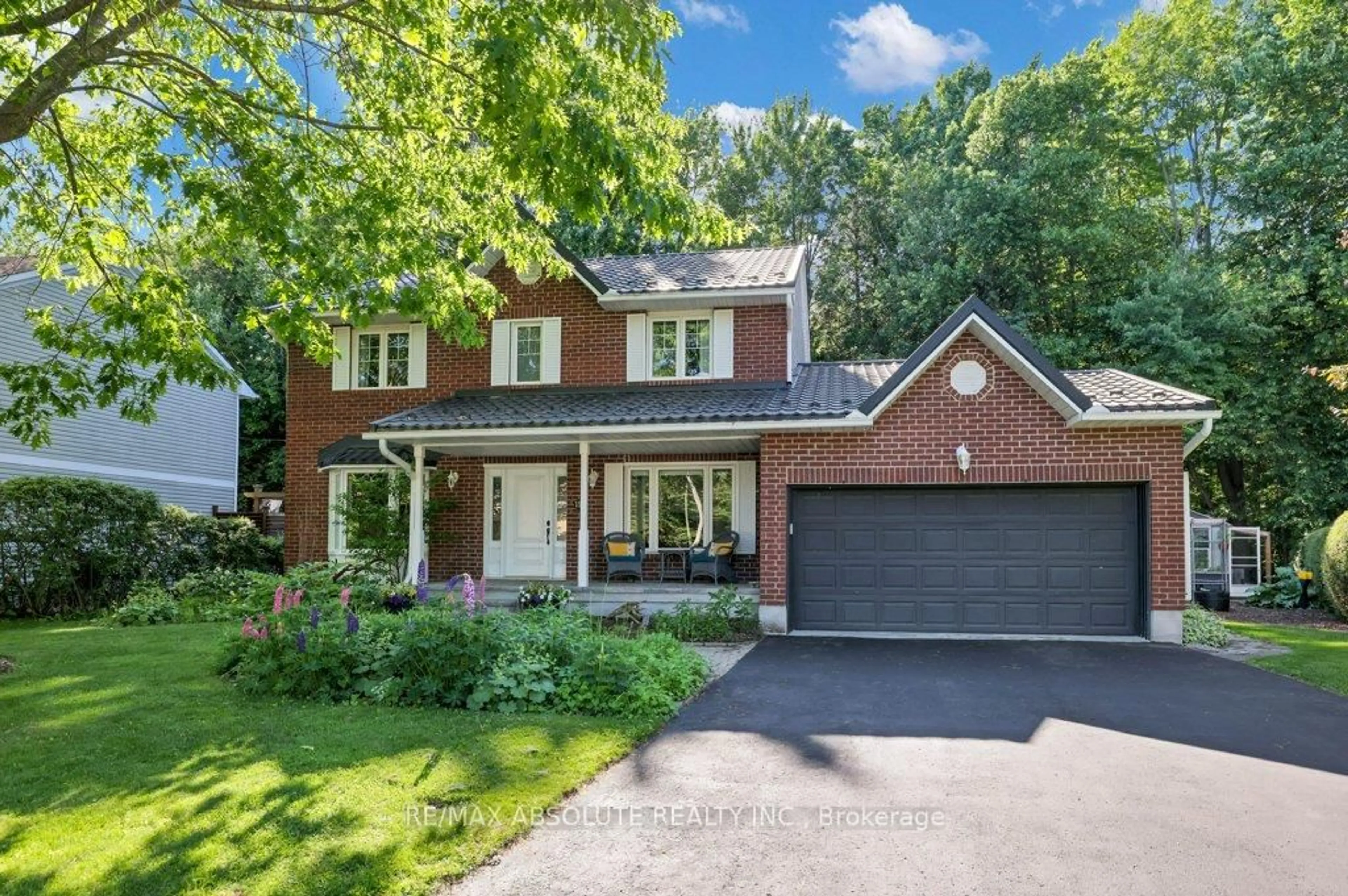 Home with brick exterior material, street for 156 Tweed Cres, Russell Ontario K4R 1A4