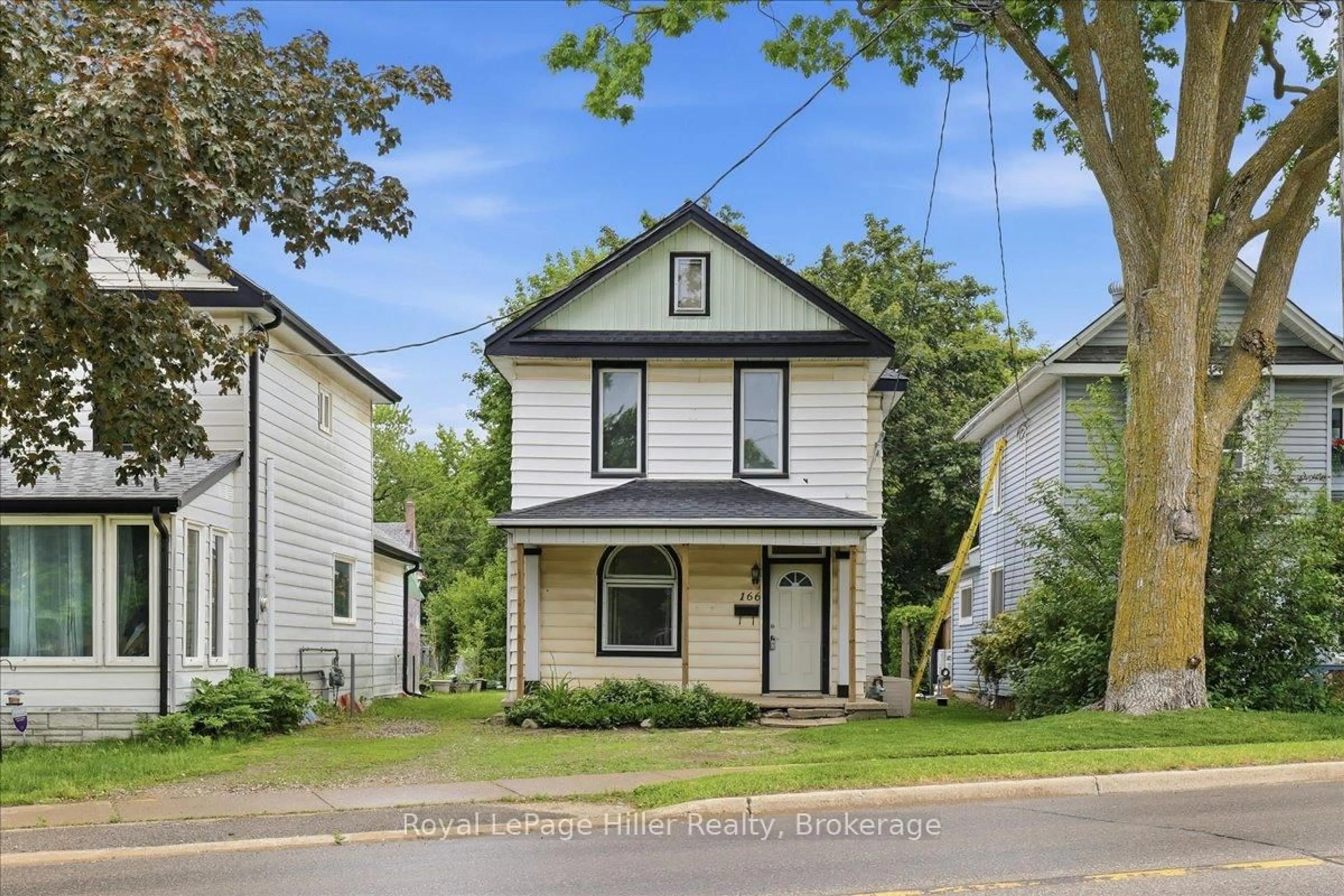 Unknown for 166 West Gore St, Stratford Ontario N5A 1K5