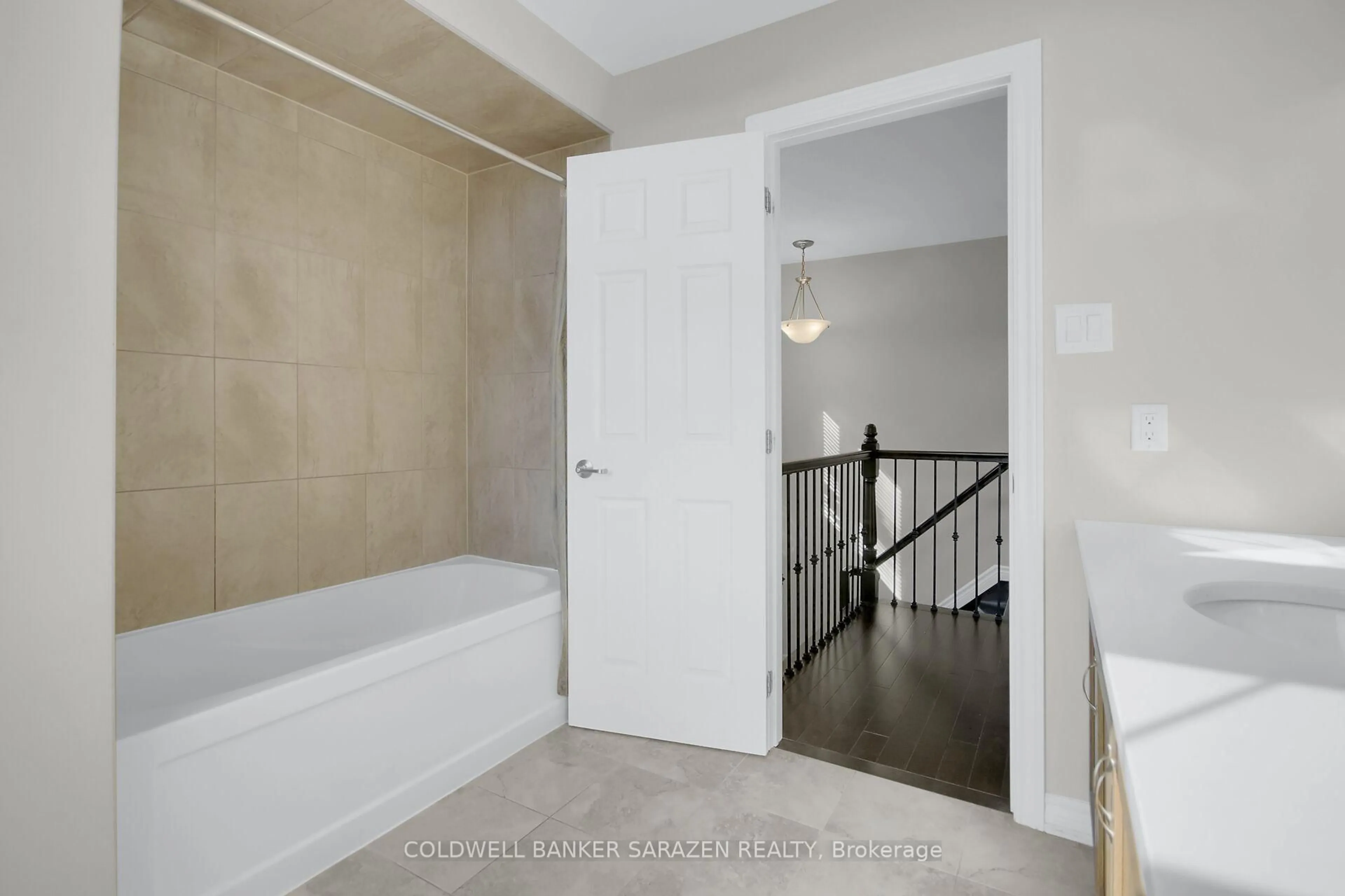 A pic of a room for 906 Whimbrel Way, Ottawa Ontario K2J 6C5
