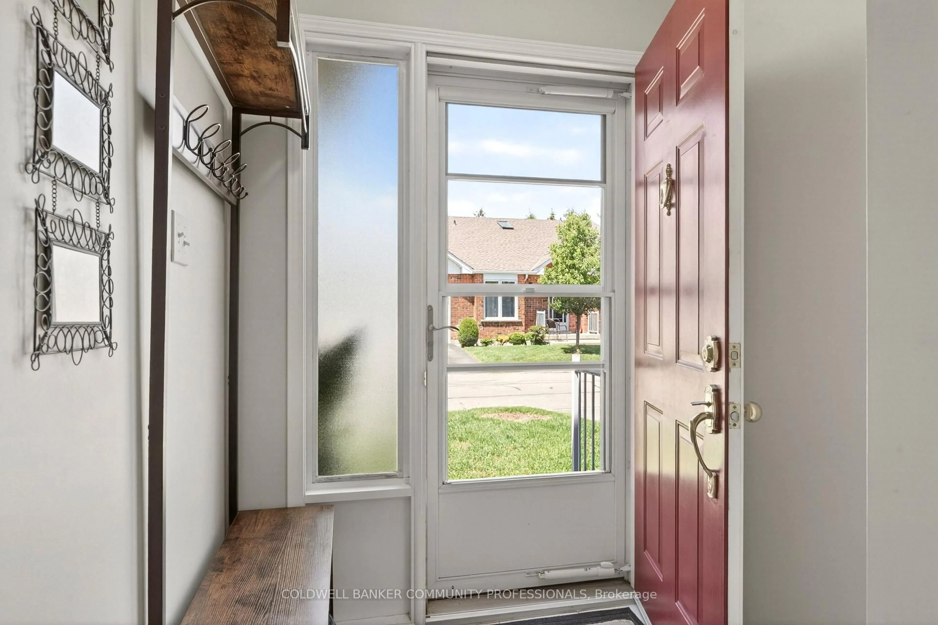 Indoor entryway for 25 Kitty Murray Lane #6, Hamilton Ontario L9K 1L3