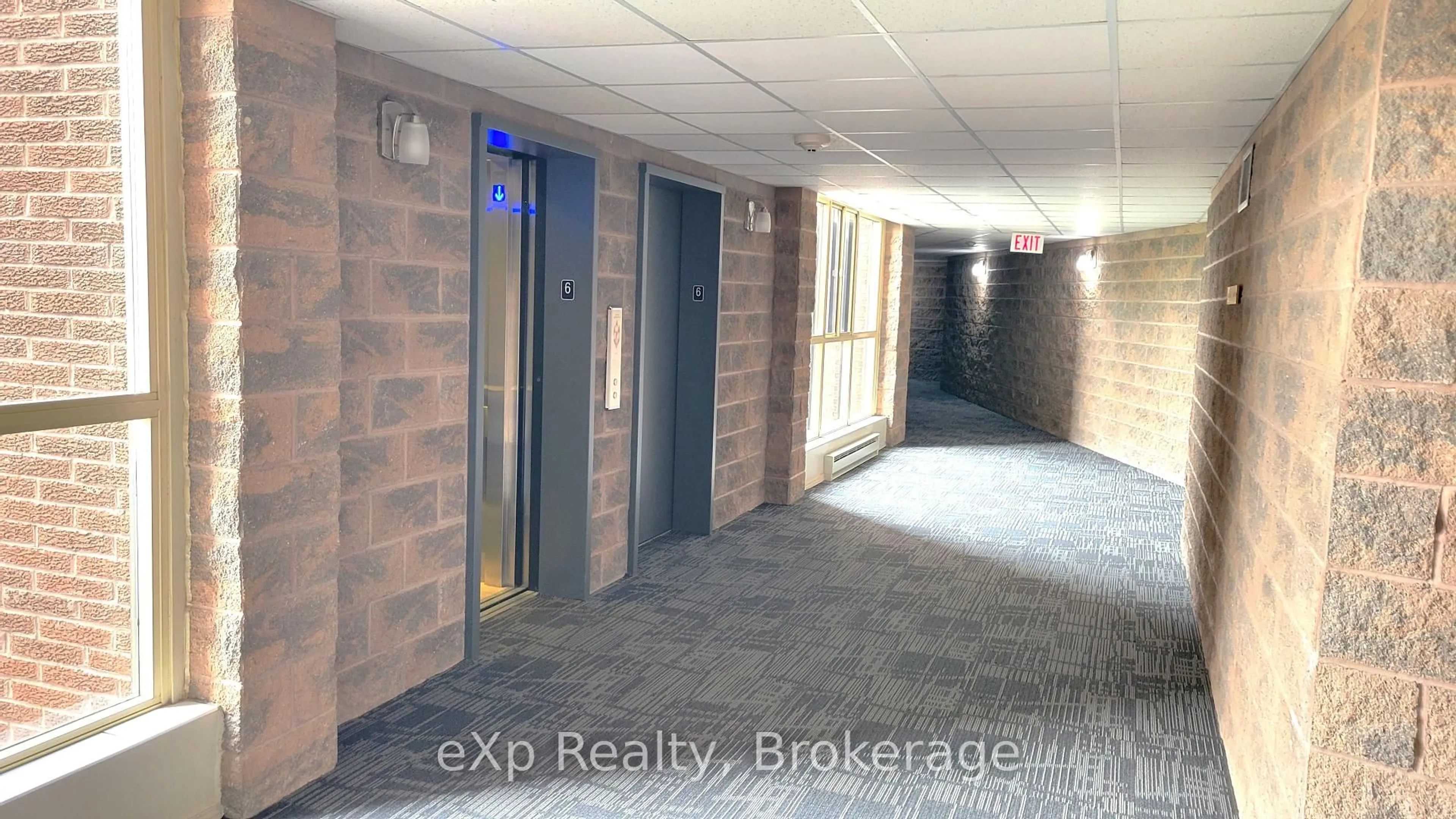 Indoor foyer for 24 Marilyn Dr #602, Guelph Ontario N1H 8E9