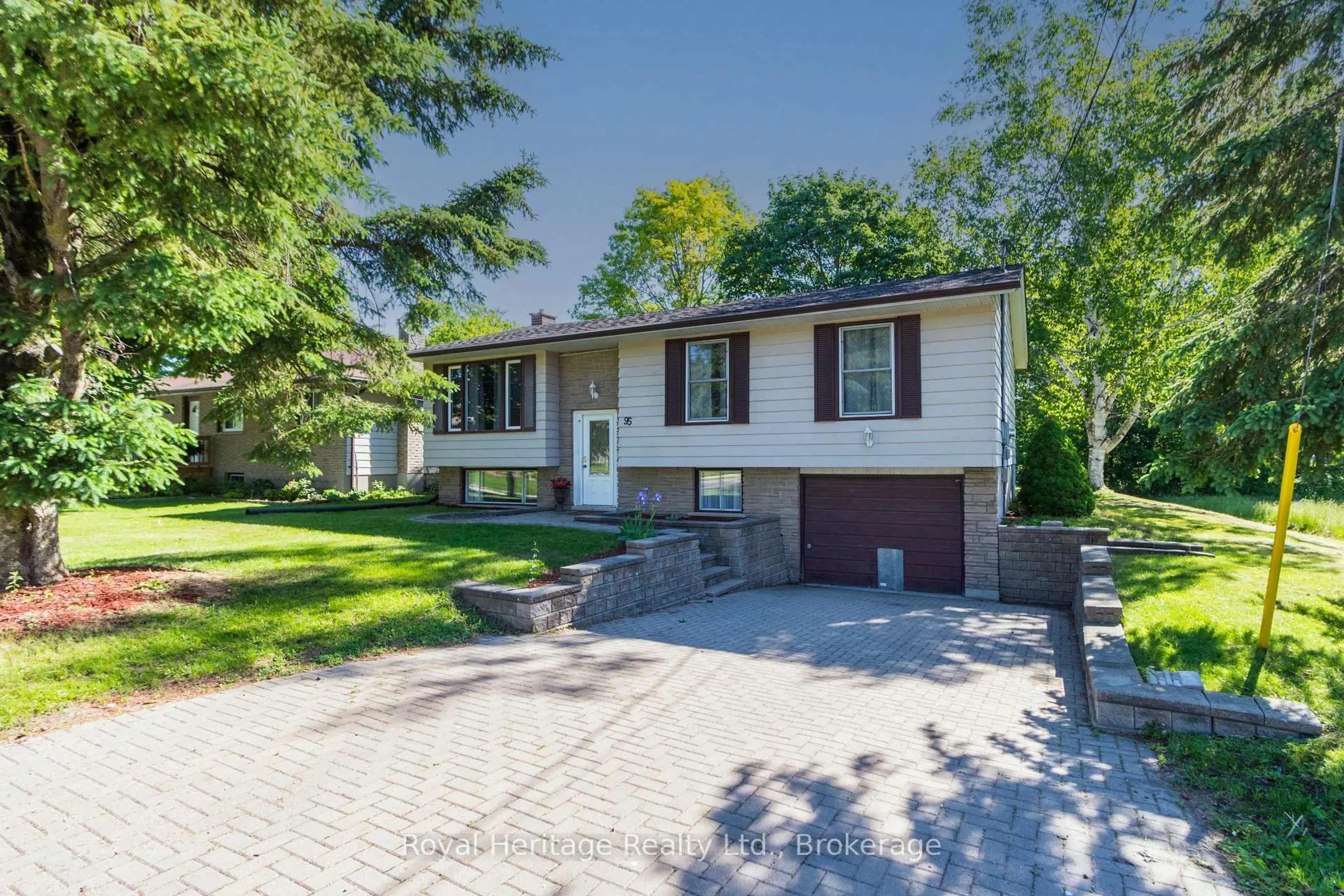 Home with brick exterior material, street for 95 Division St, Brighton Ontario K0K 1H0