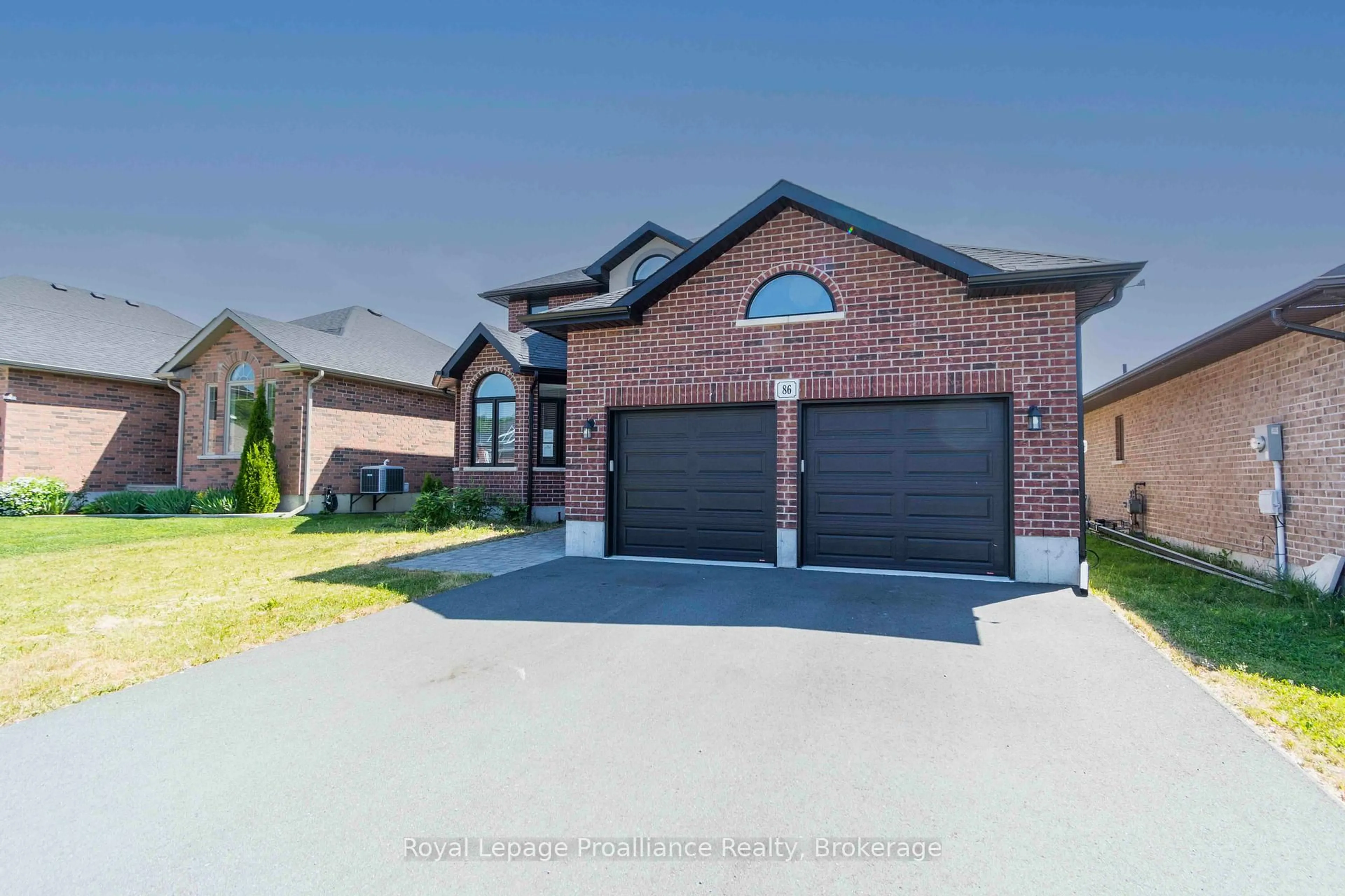 Home with brick exterior material, street for 86 Ledgerock Crt, Quinte West Ontario K8R 0A6
