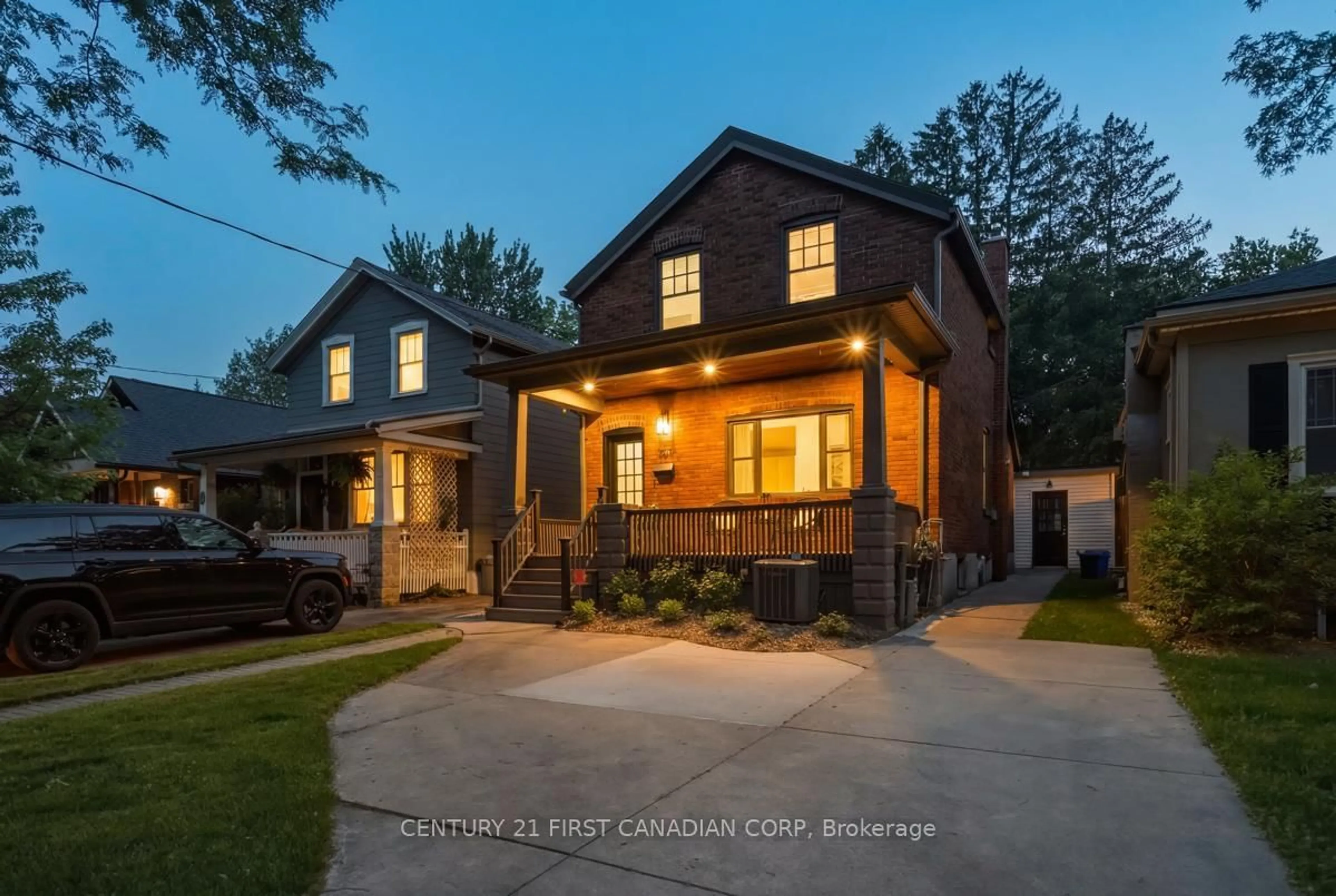 Home with brick exterior material, street for 867 Colborne St, London East Ontario N6A 4A1