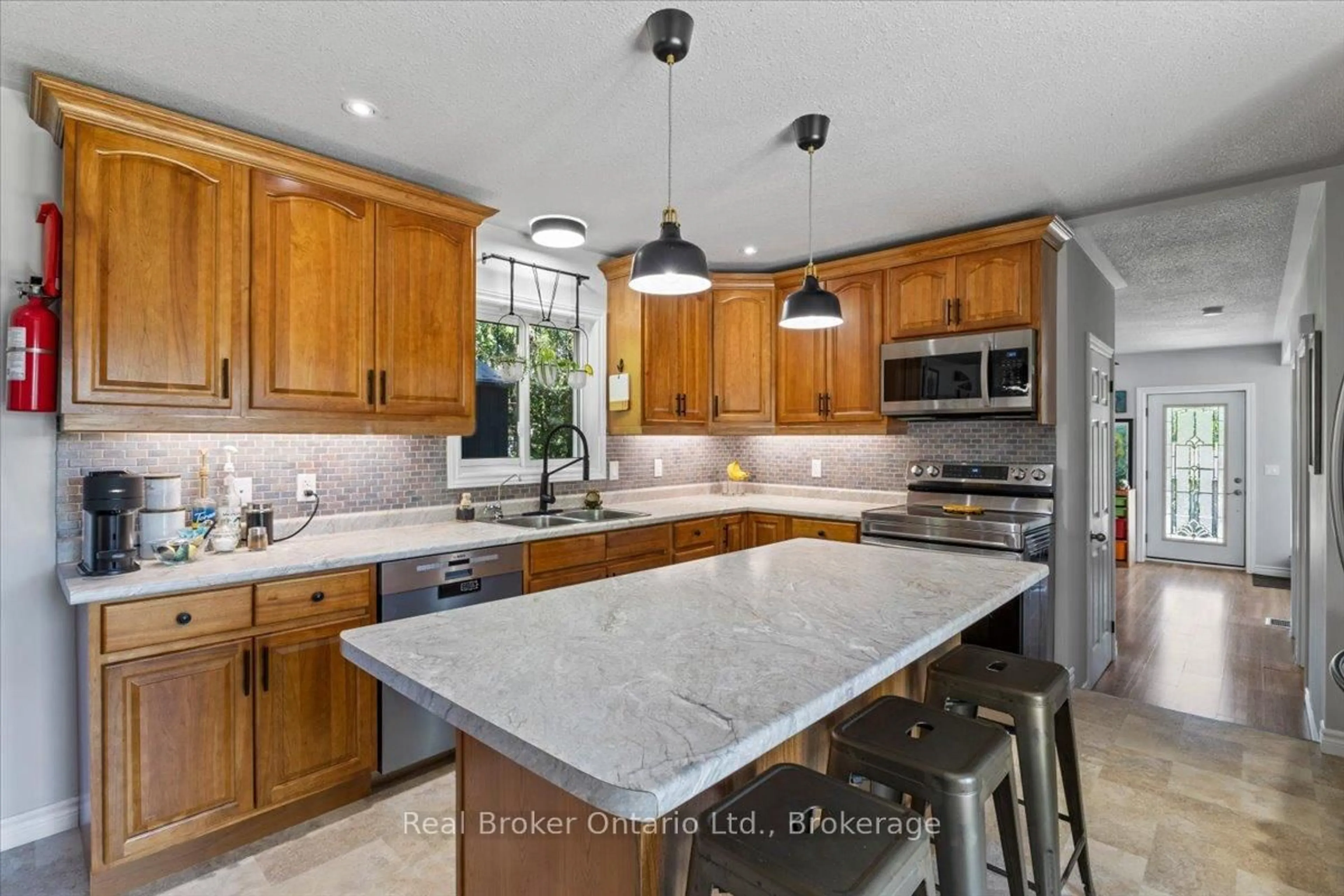 Open concept kitchen, ceramic/tile floor for 732 Arthur St, West Grey Ontario N0G 1C0