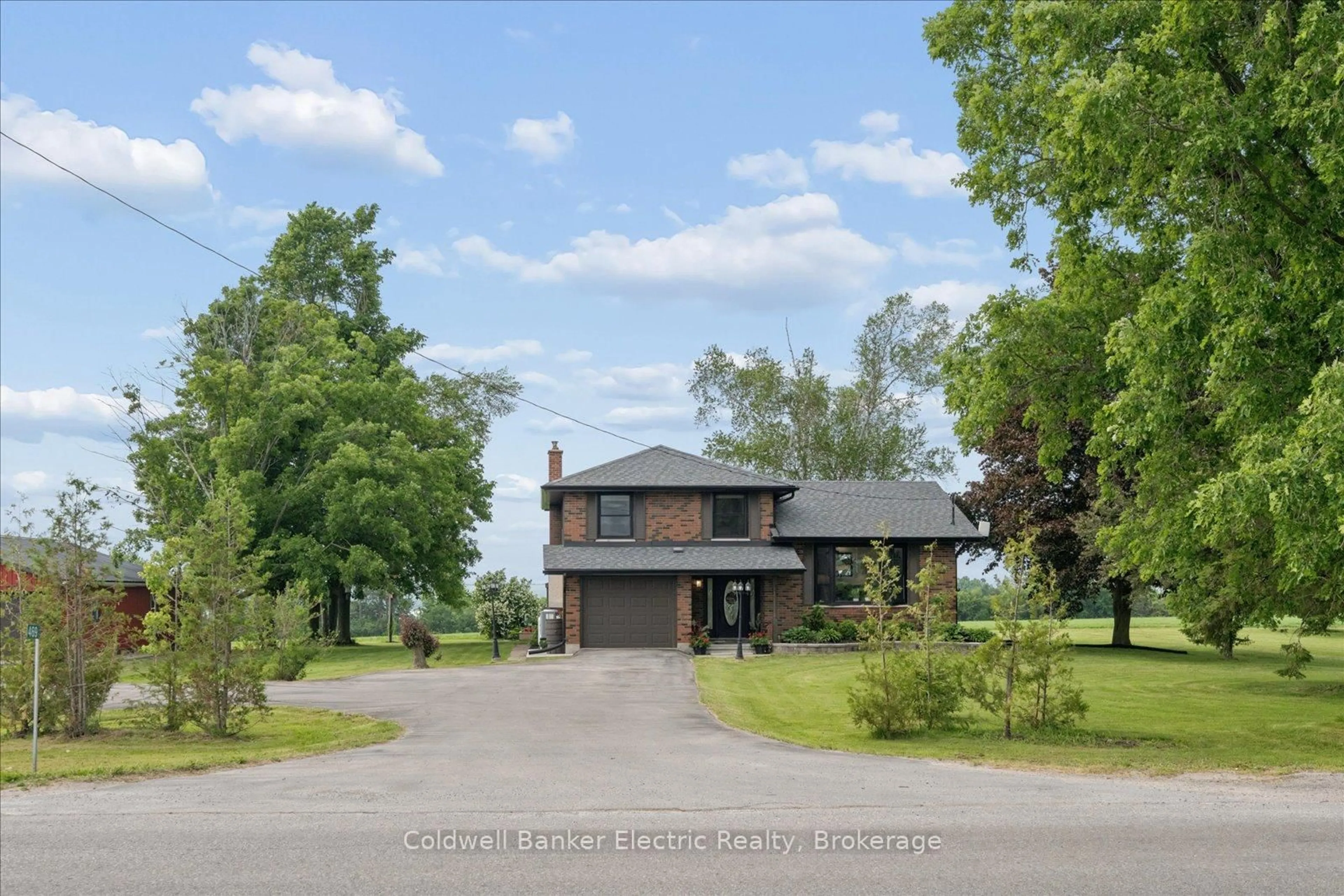 A pic from outside/outdoor area/front of a property/back of a property/a pic from drone, unknown for 469 Yankee Line, Kawartha Lakes Ontario K0L 2W0