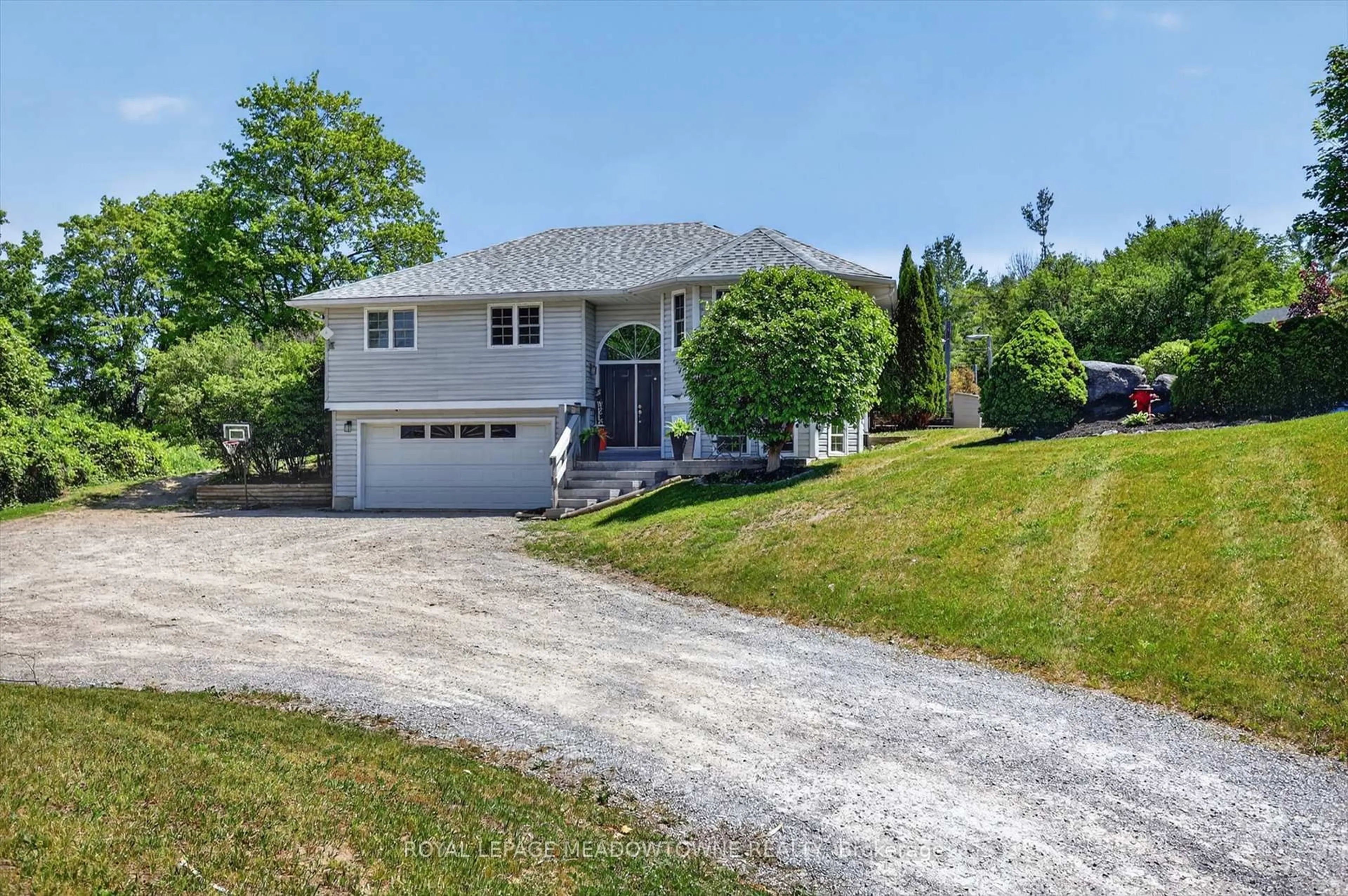 A pic from outside/outdoor area/front of a property/back of a property/a pic from drone, unknown for 1073 Serpent Mounds Rd, Otonabee-South Monaghan Ontario K0L 2G0