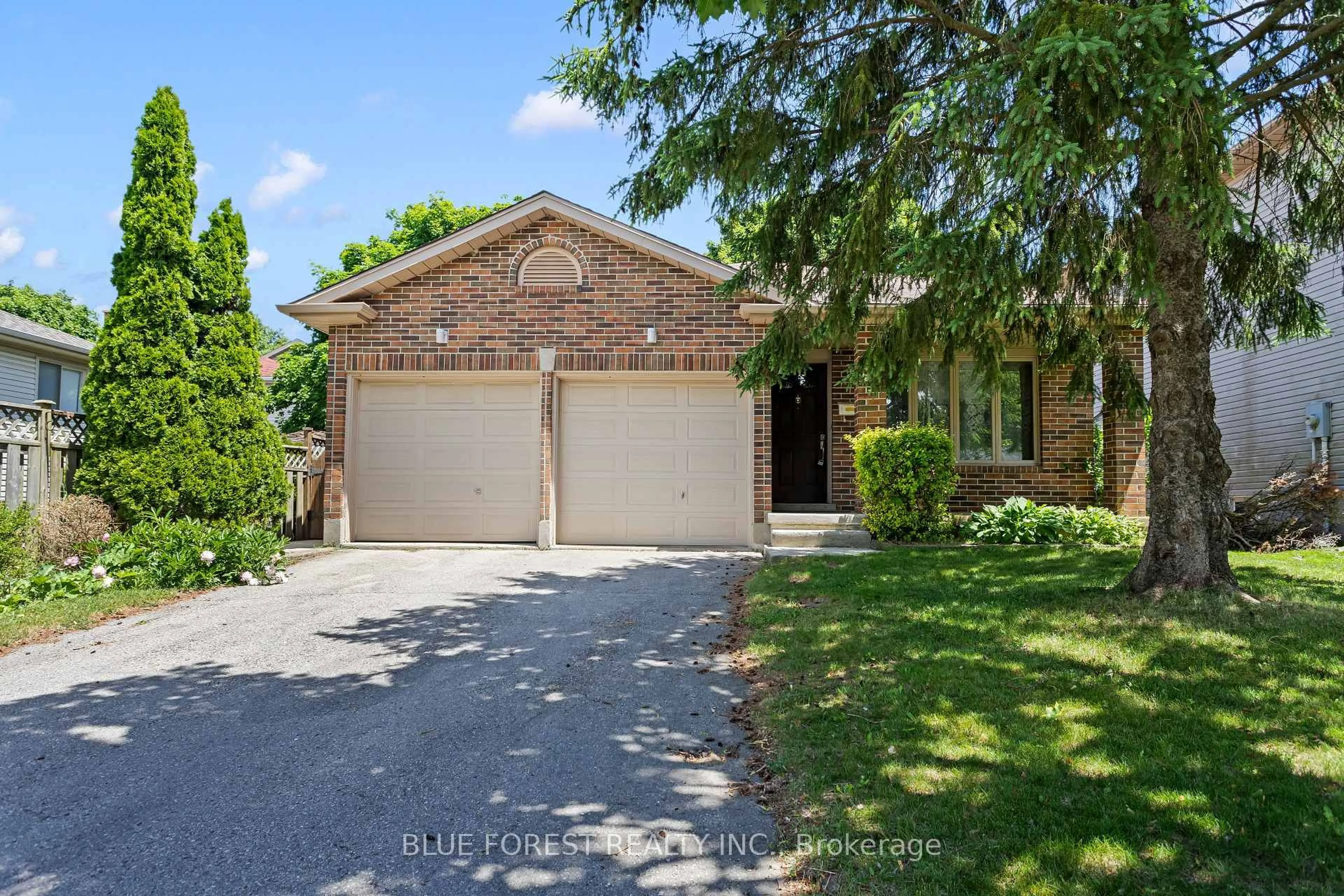 Unknown for 30 Gerald Cres, London South Ontario N5Z 5A4
