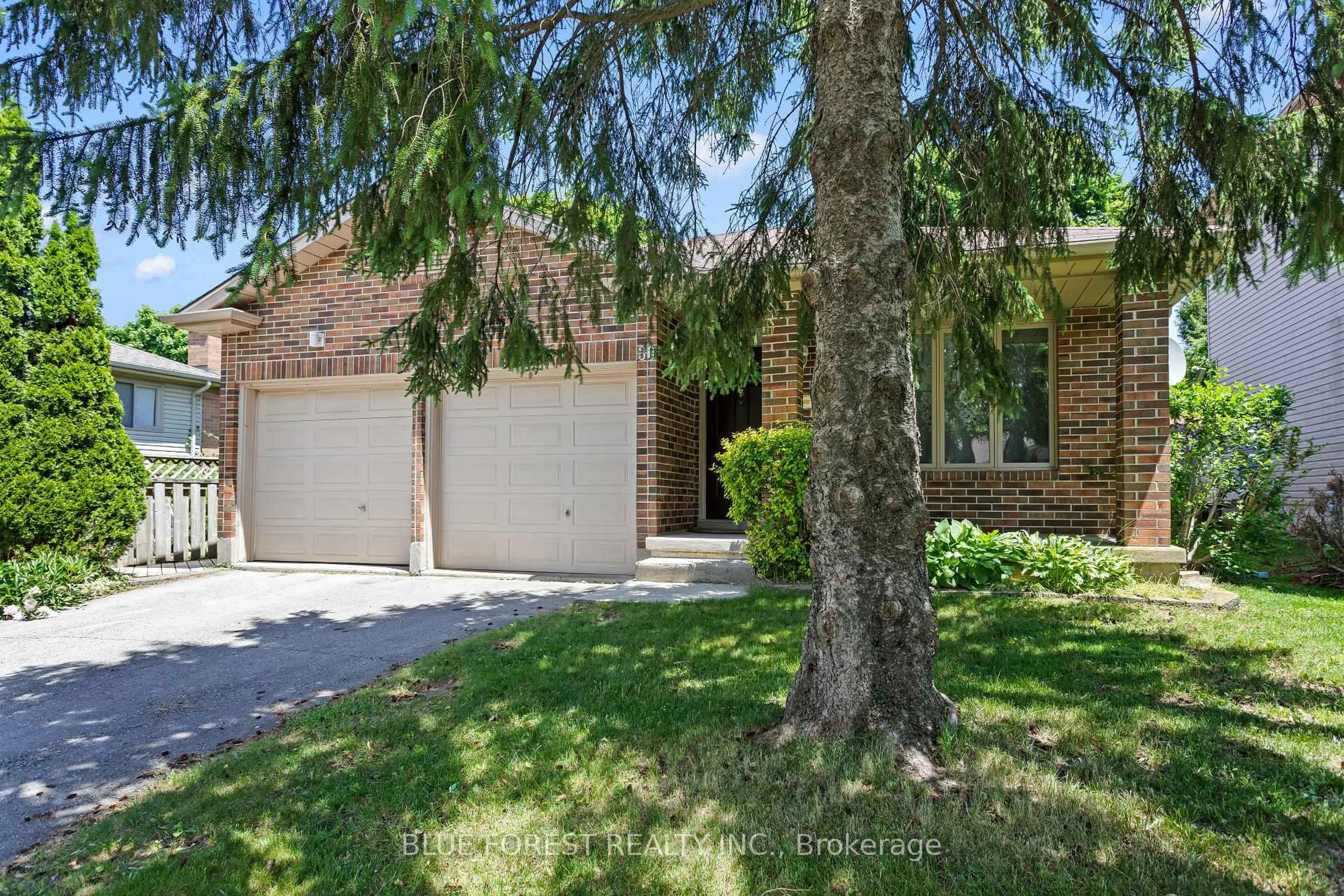 Home with brick exterior material, street for 30 Gerald Cres, London South Ontario N5Z 5A4