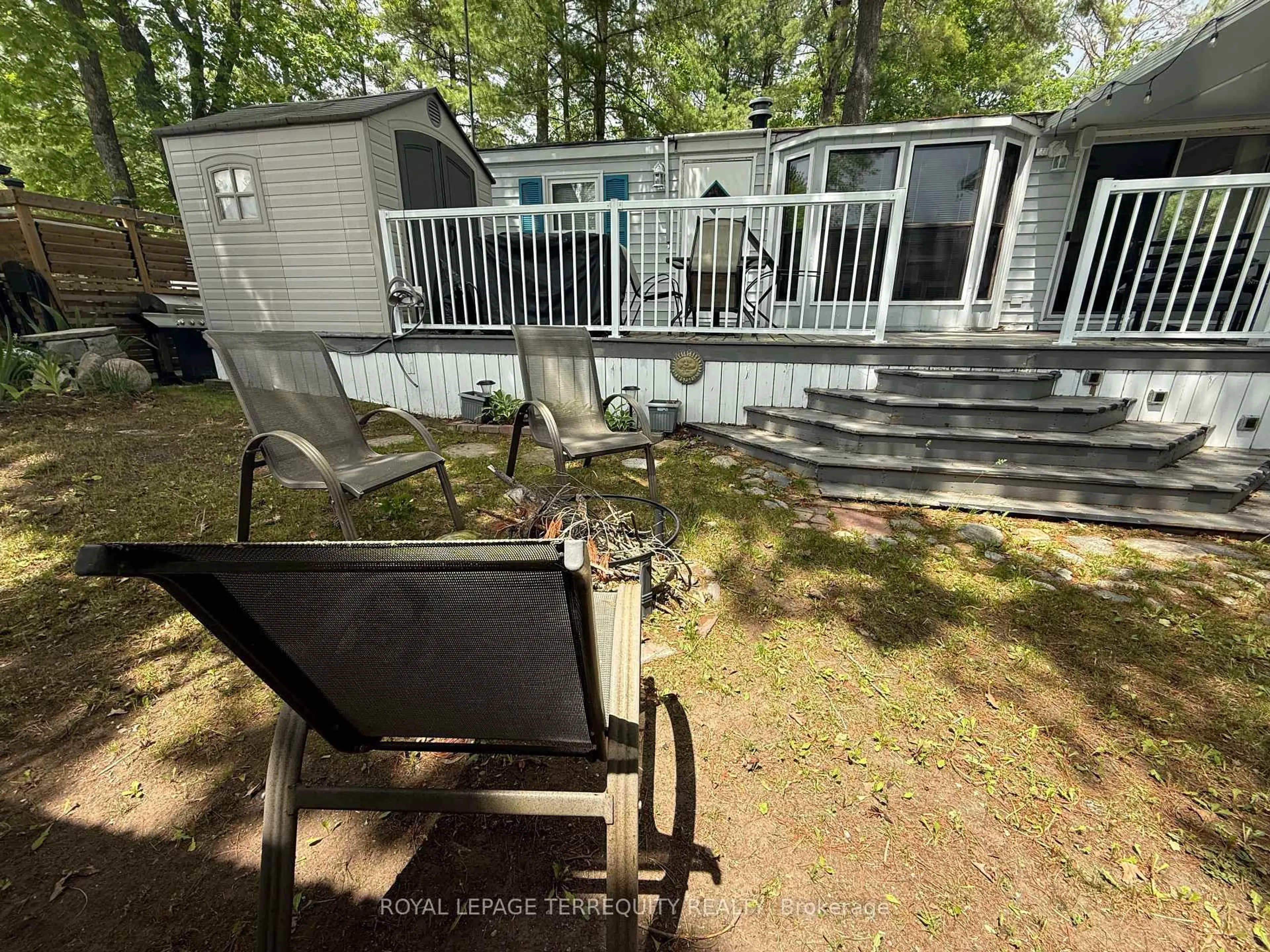 A pic from outside/outdoor area/front of a property/back of a property/a pic from drone, water/lake/river/ocean view for 262 Birch, Selwyn Ontario K0L 2H0