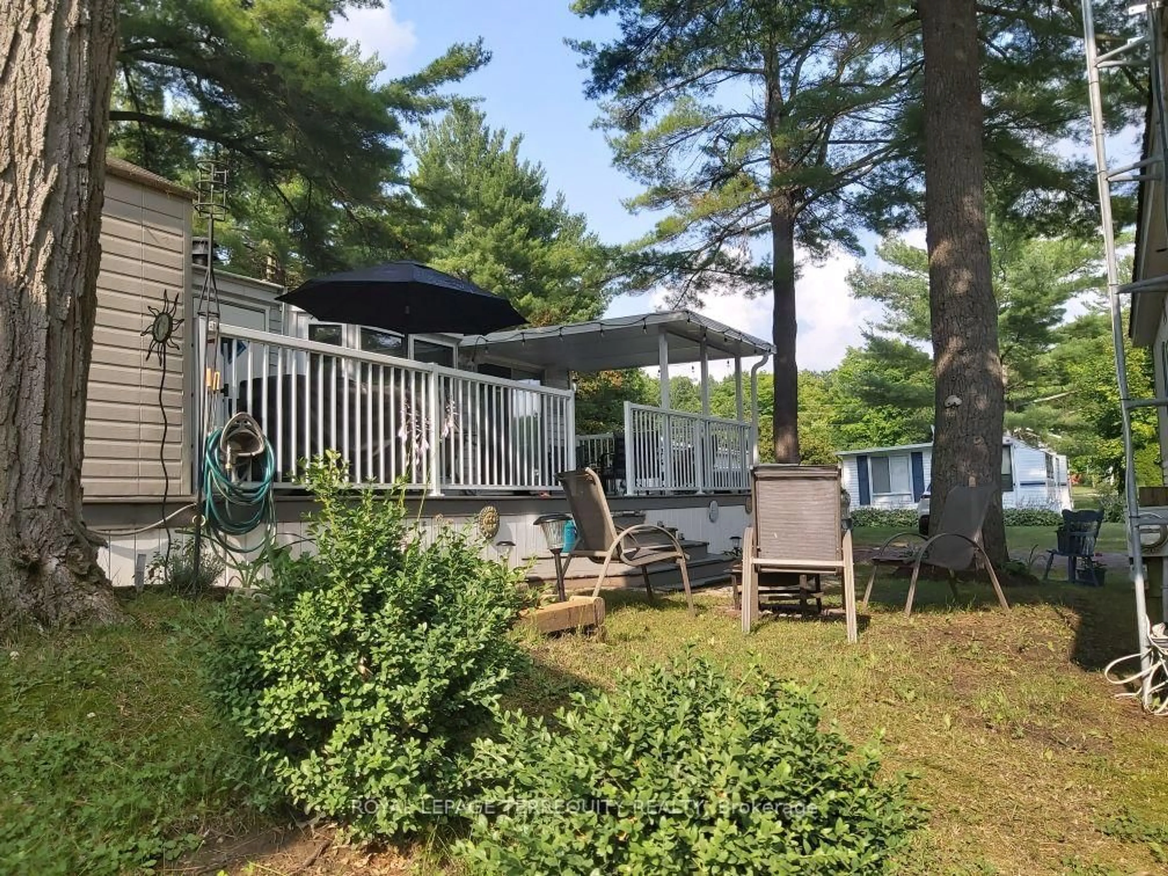Patio, water/lake/river/ocean view for 262 Birch, Selwyn Ontario K0L 2H0
