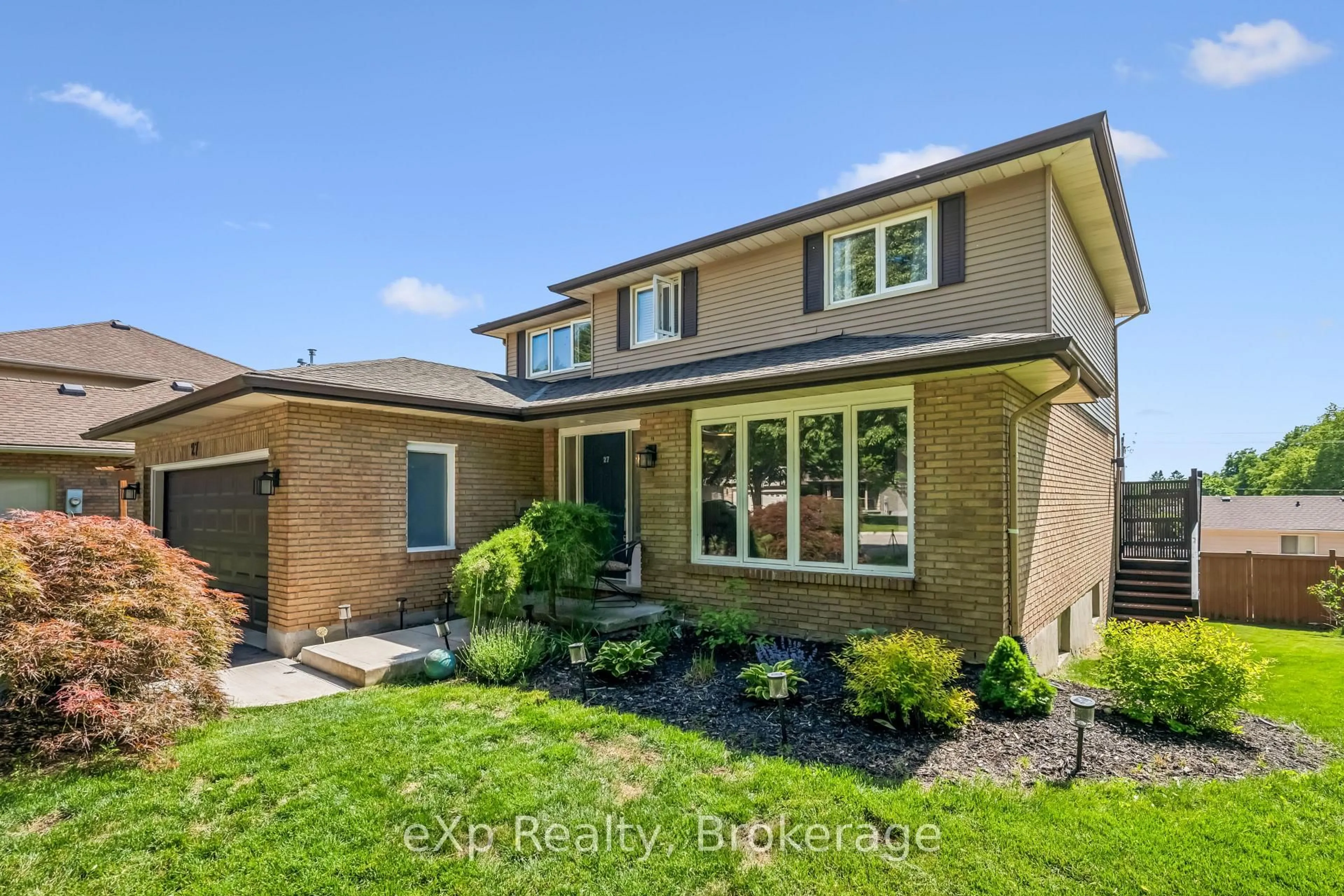 Home with brick exterior material, street for 27 Notchwood Crt, Kitchener Ontario N2A 3L4