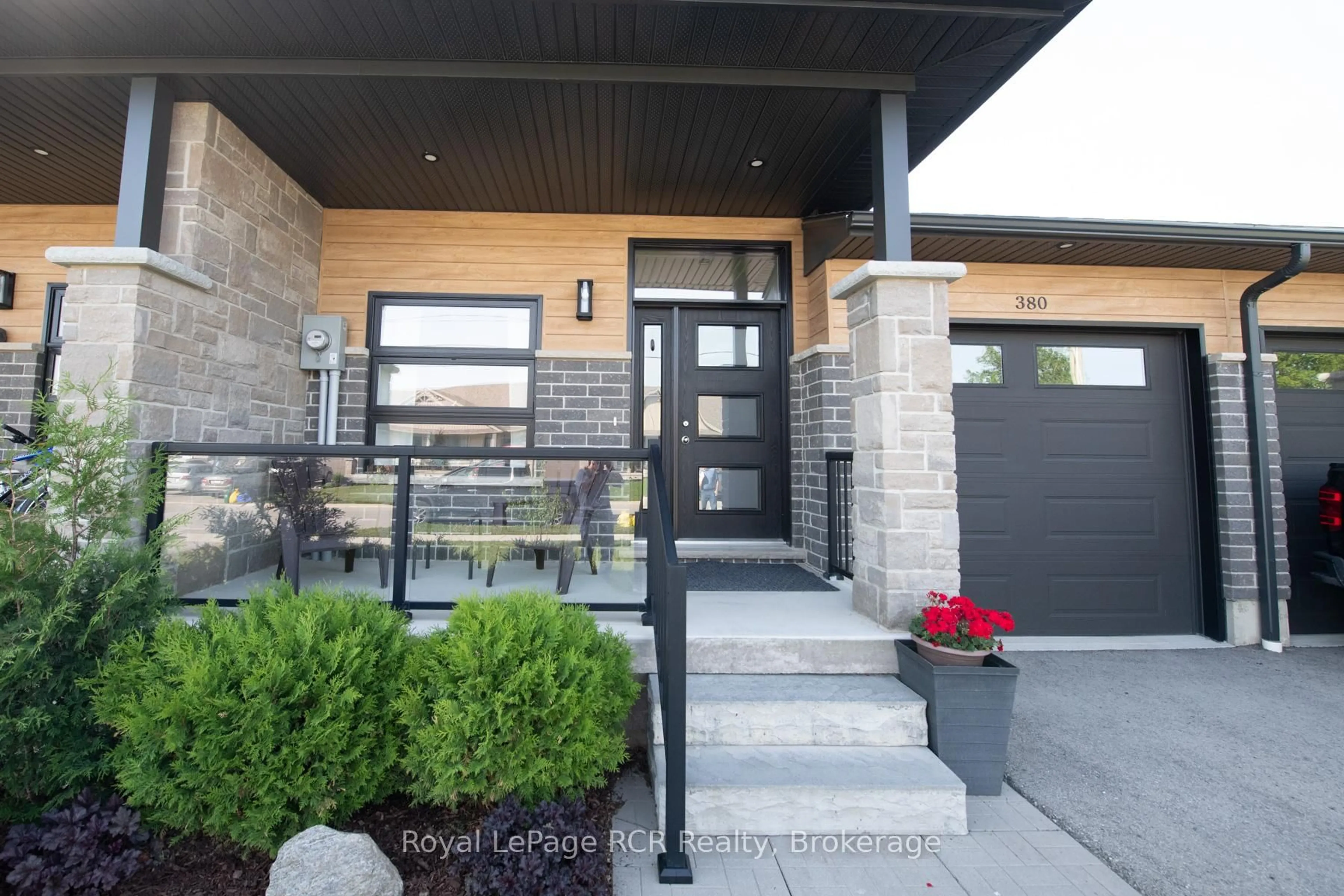 Indoor entryway for 380 Wellington St, Wellington North Ontario N0G 2L2