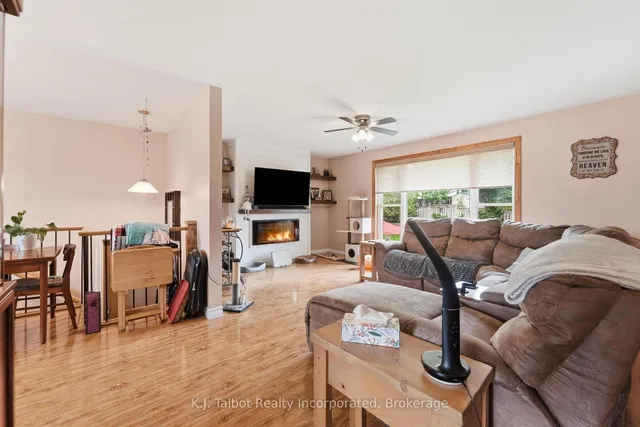 155 James St, Central Huron 3