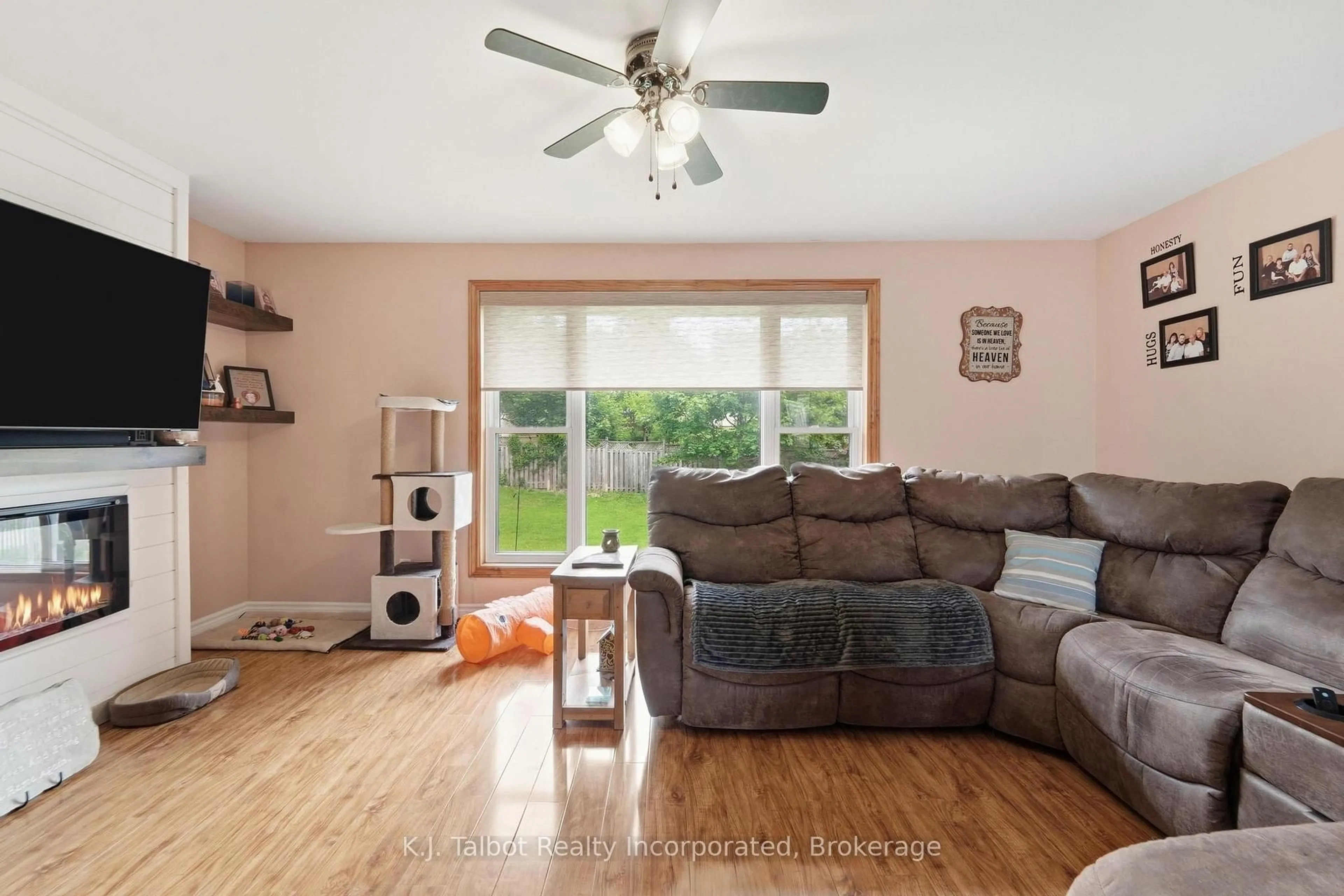 Living room with furniture, unknown for 155 James St, Central Huron Ontario N0M 1L0