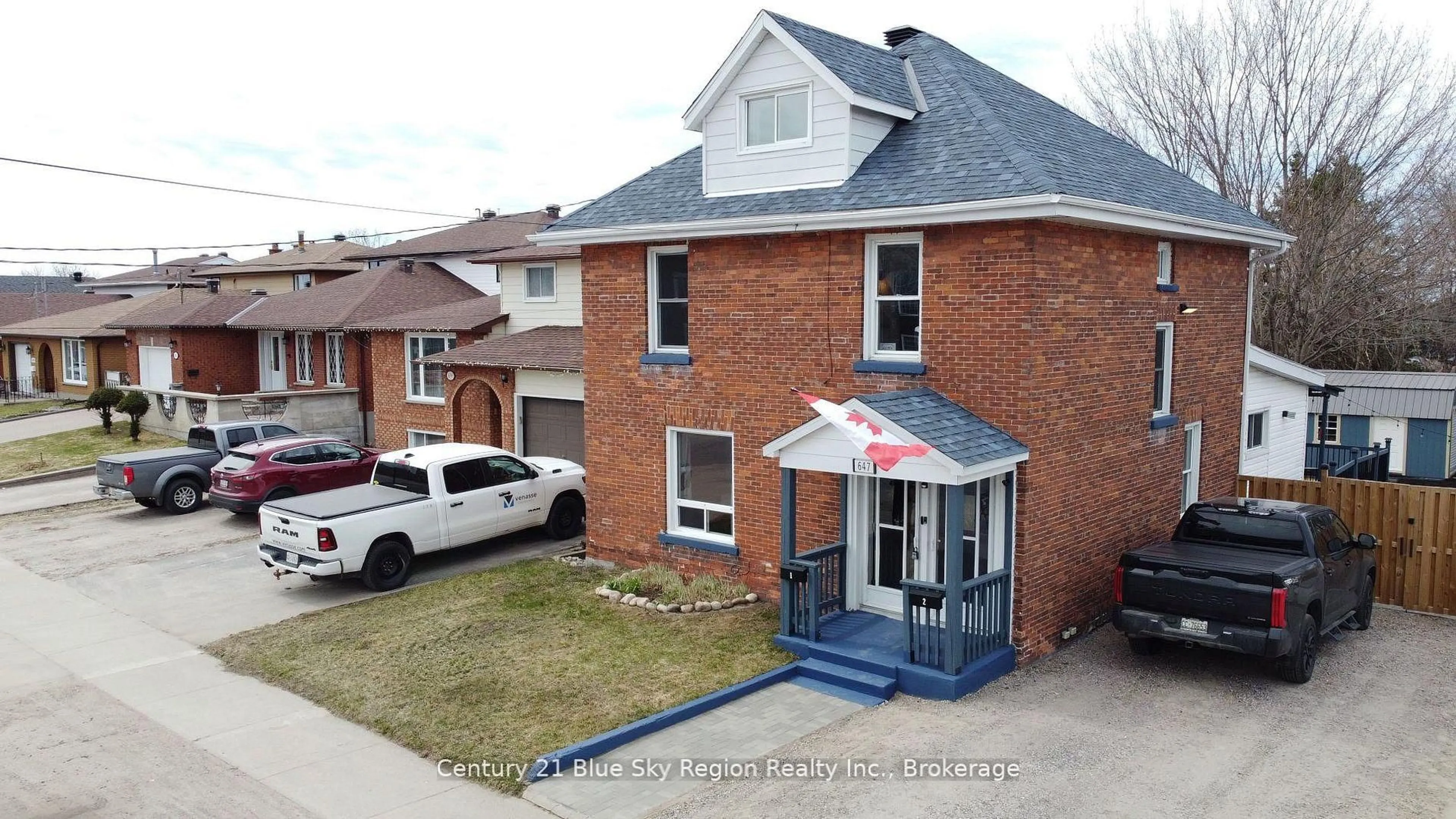 Home with brick exterior material, street for 647 Douglas St, North Bay Ontario P1B 5N9