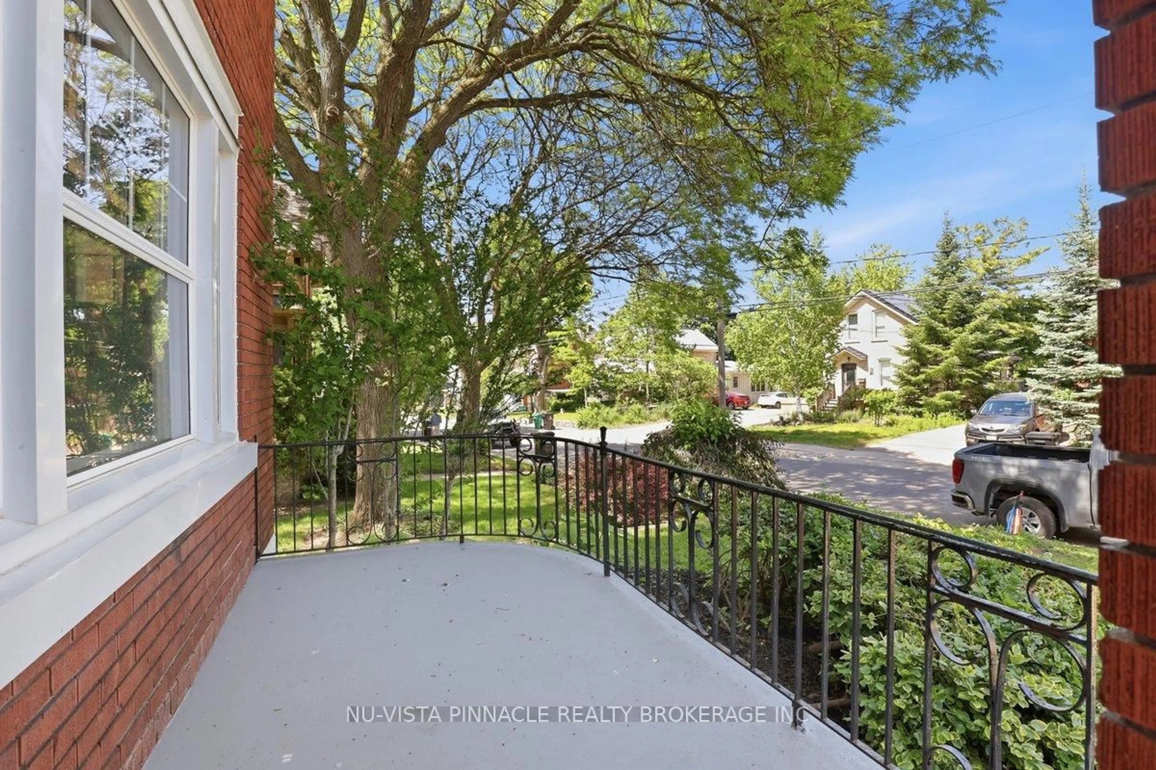 Patio, unknown for 193 Waterloo St, Kitchener Ontario N2H 3V9