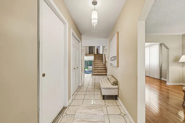 565 Stone Church Rd, Hamilton 5