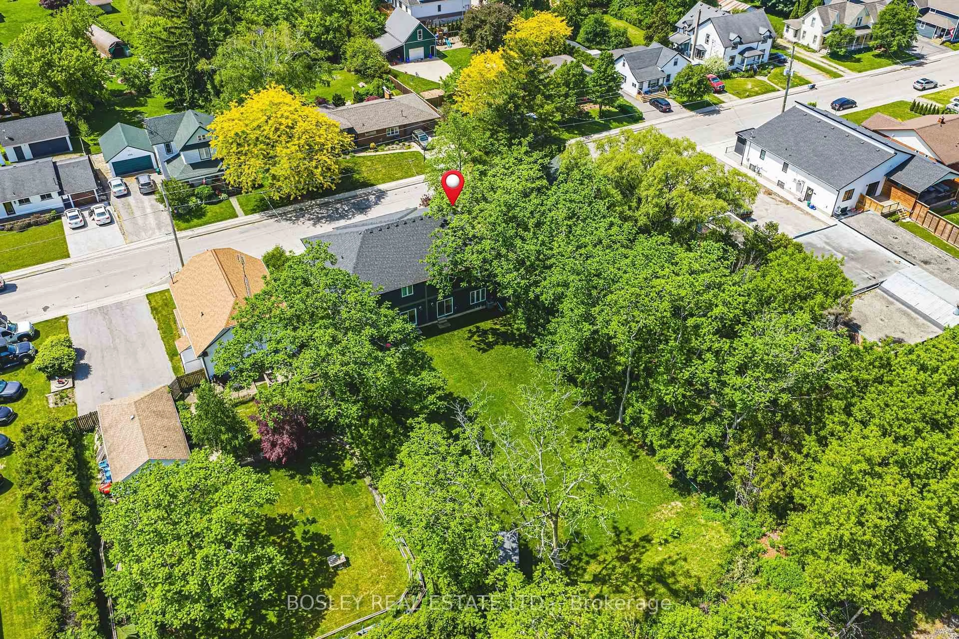A pic from outside/outdoor area/front of a property/back of a property/a pic from drone, street for 2727 Prince William St #1, Lincoln Ontario L0R 1S0