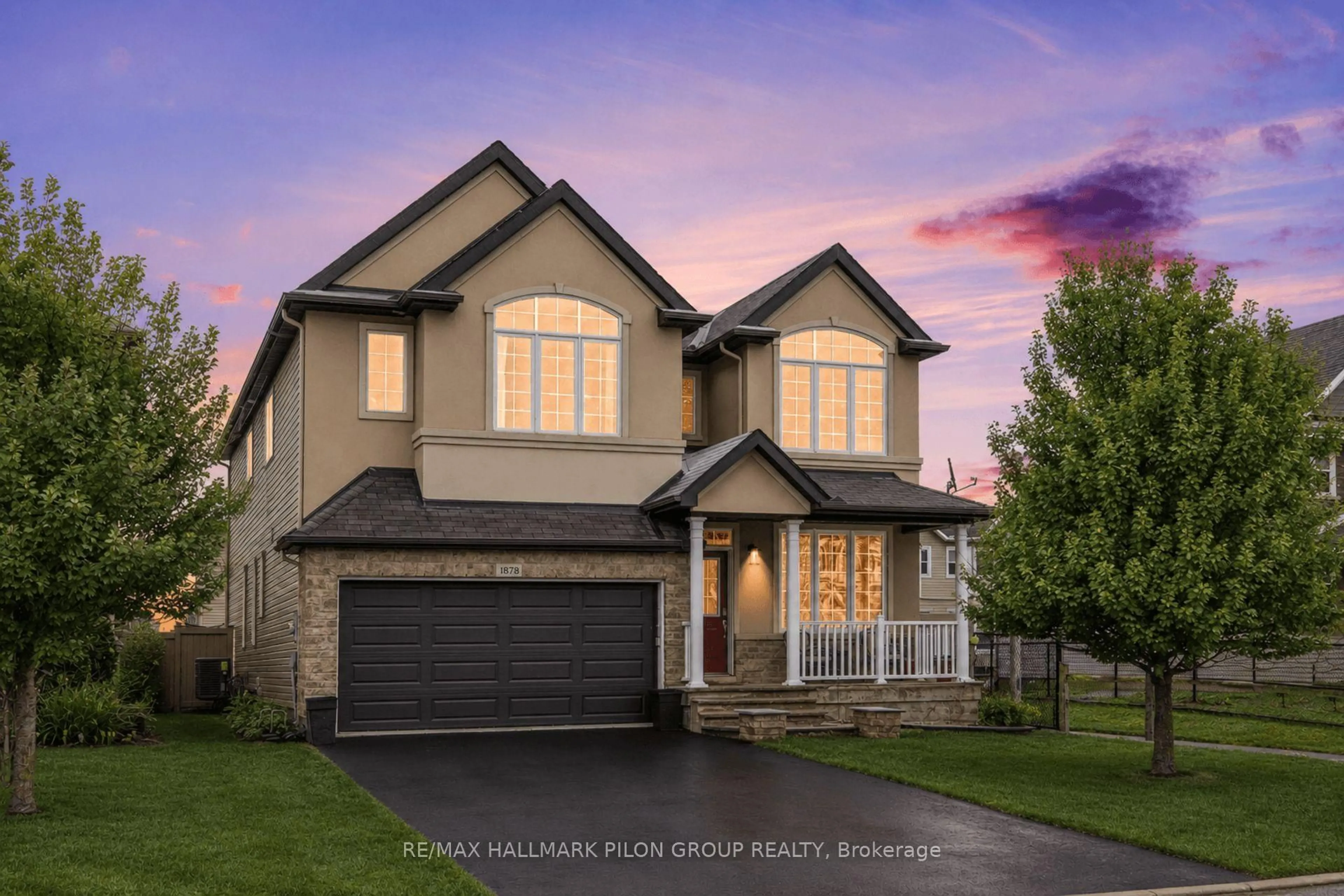 Home with vinyl exterior material, street for 1878 Montmere Ave, Ottawa Ontario K4A 0L7