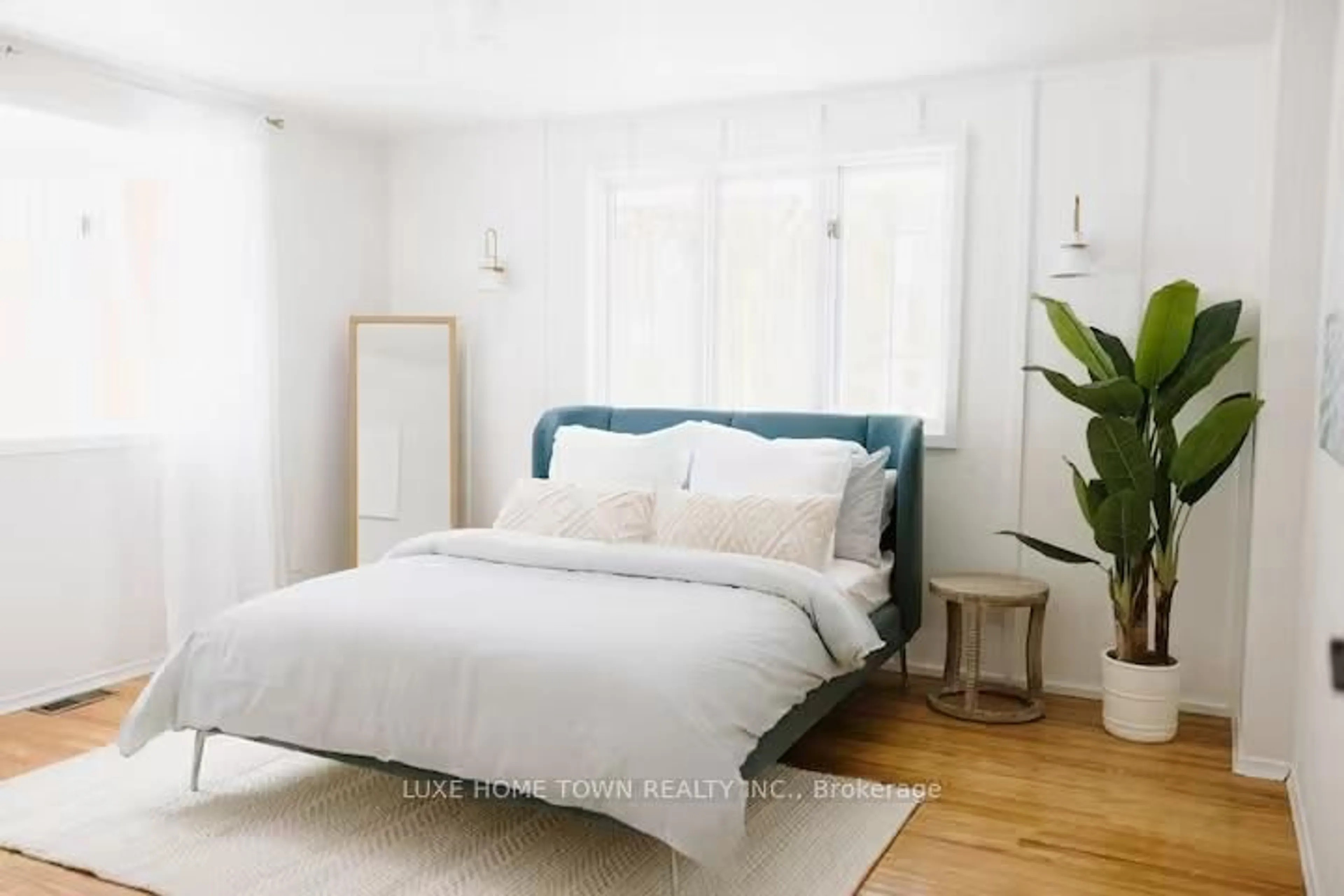 Bedroom with bed, unknown for 46 Whippoorwill Rd, Northern Bruce Peninsula Ontario N0H 1W0