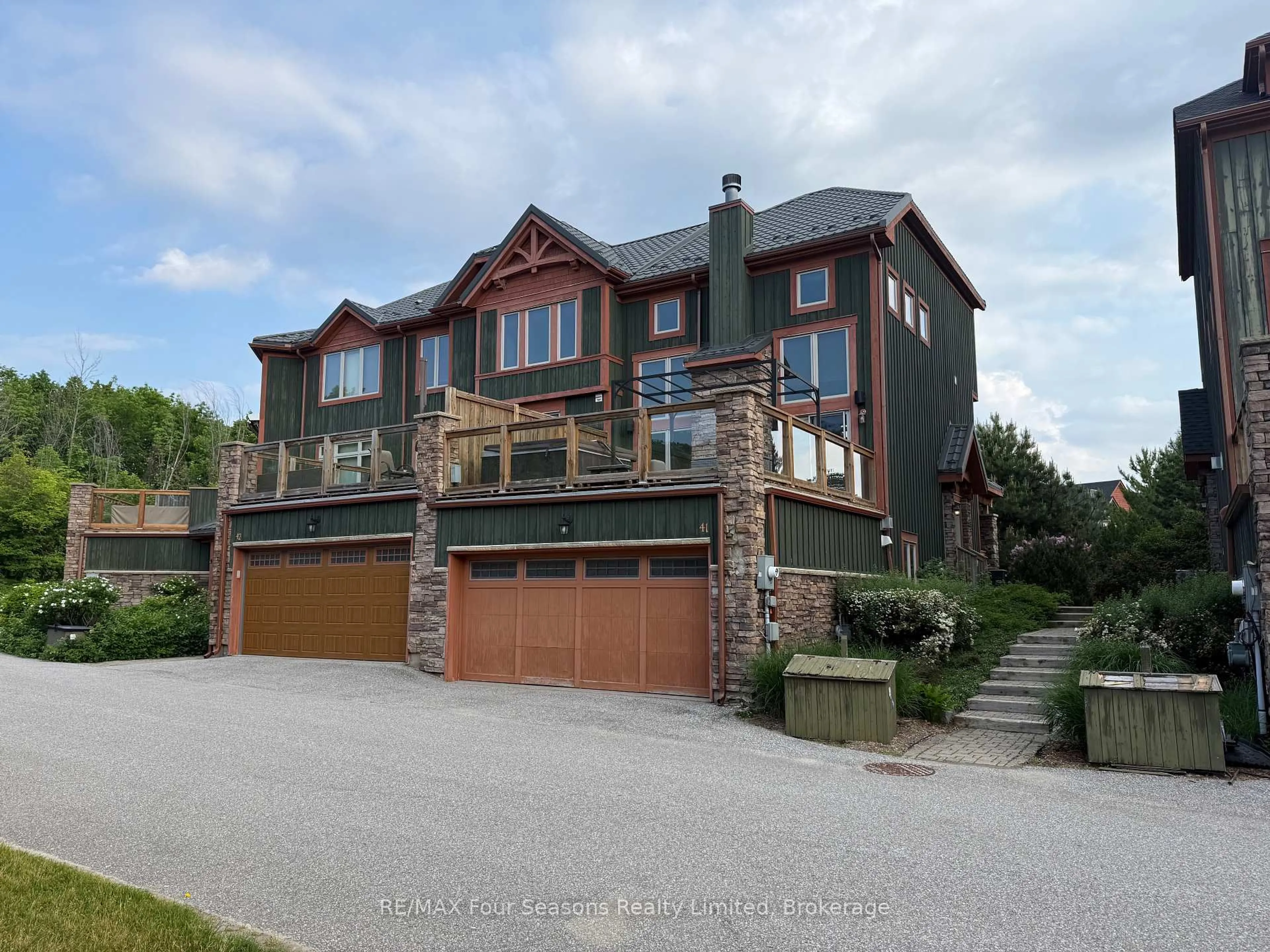 Home with brick exterior material, unknown for 214 Blueski George Cres #41, Blue Mountains Ontario L9Y 0V5