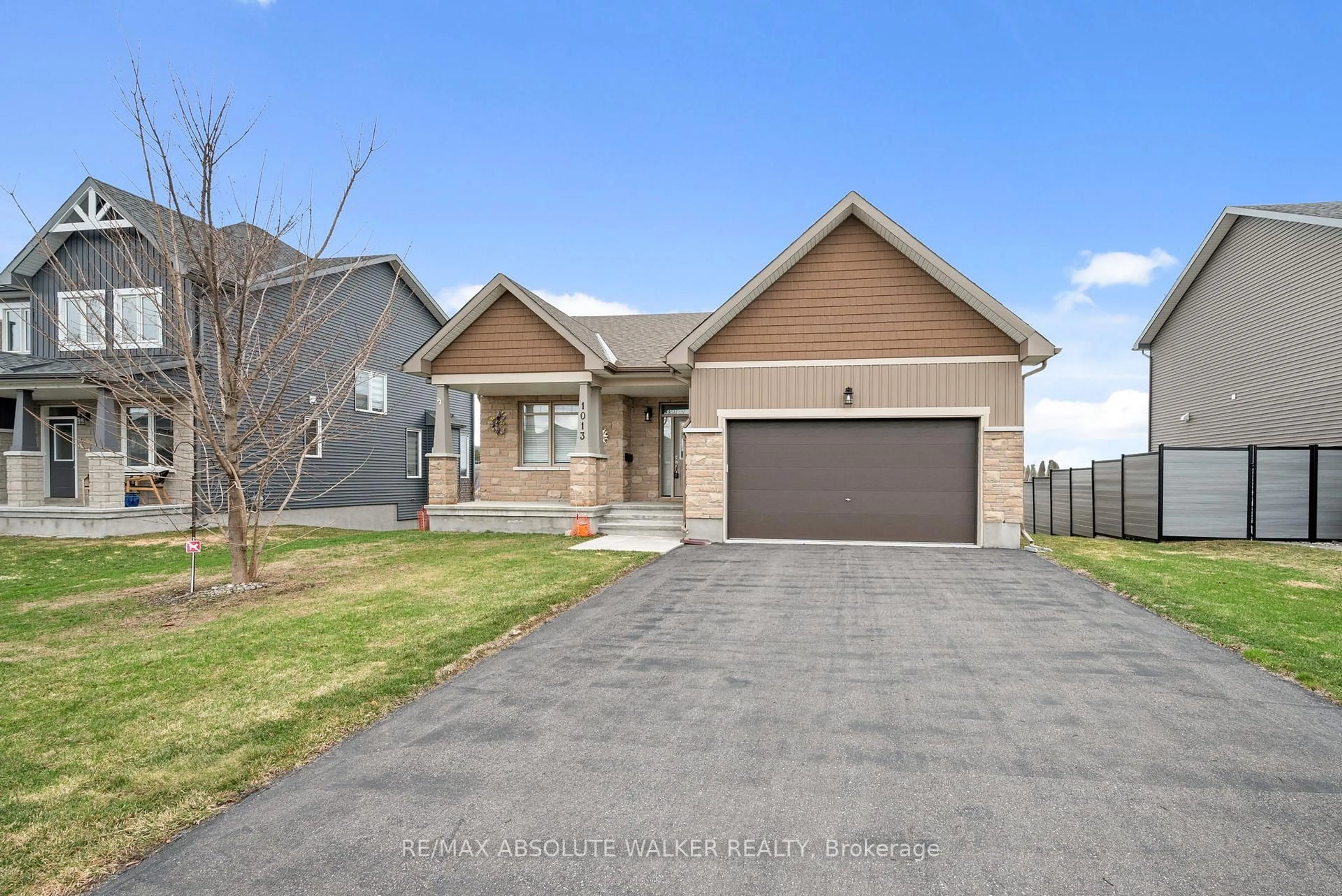 Home with brick exterior material, street for 1013 Diamond St, Clarence-Rockland Ontario K4K 0H7