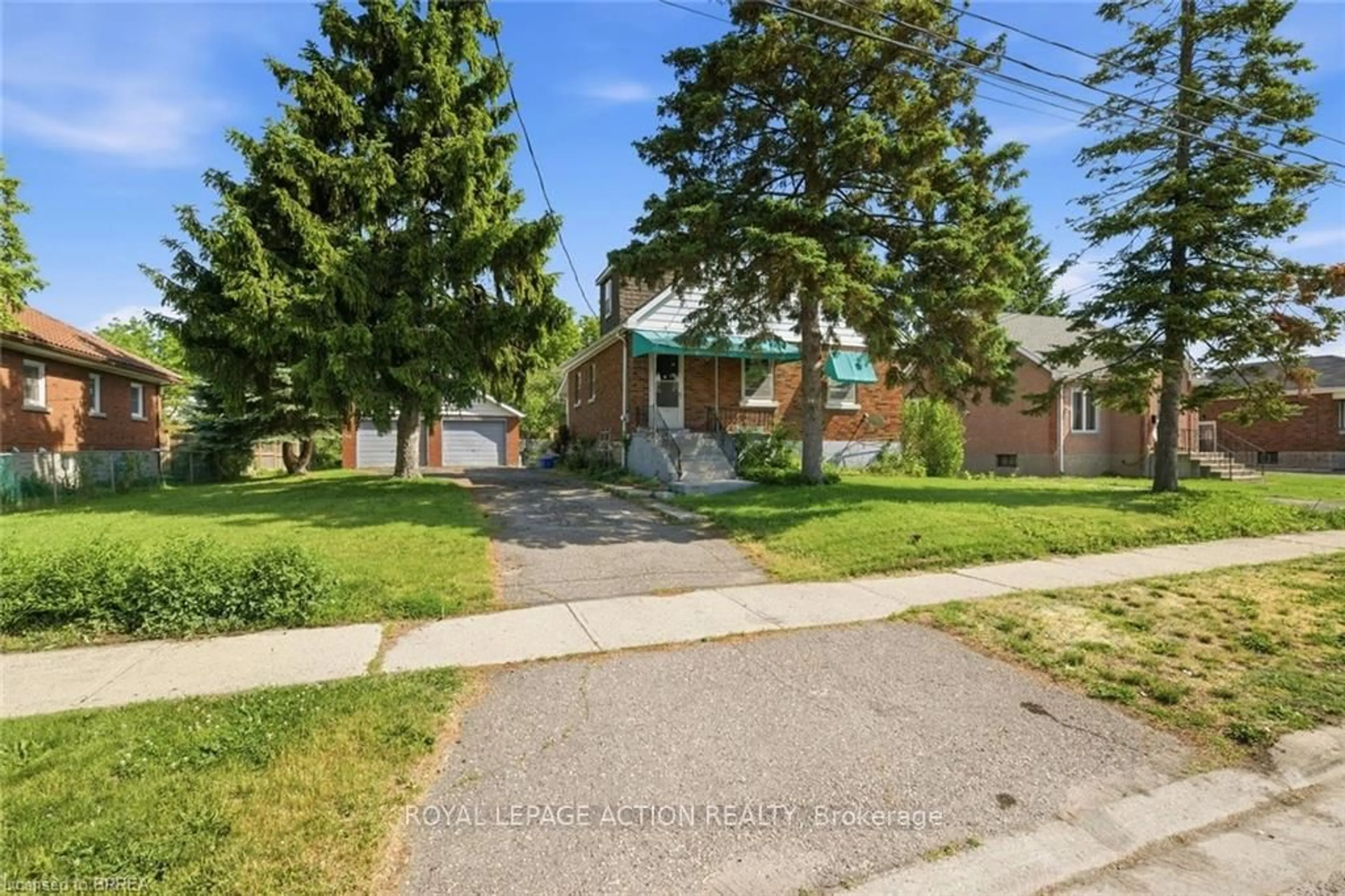 Unknown for 26 Alice St, Brantford Ontario N3R 1Y2