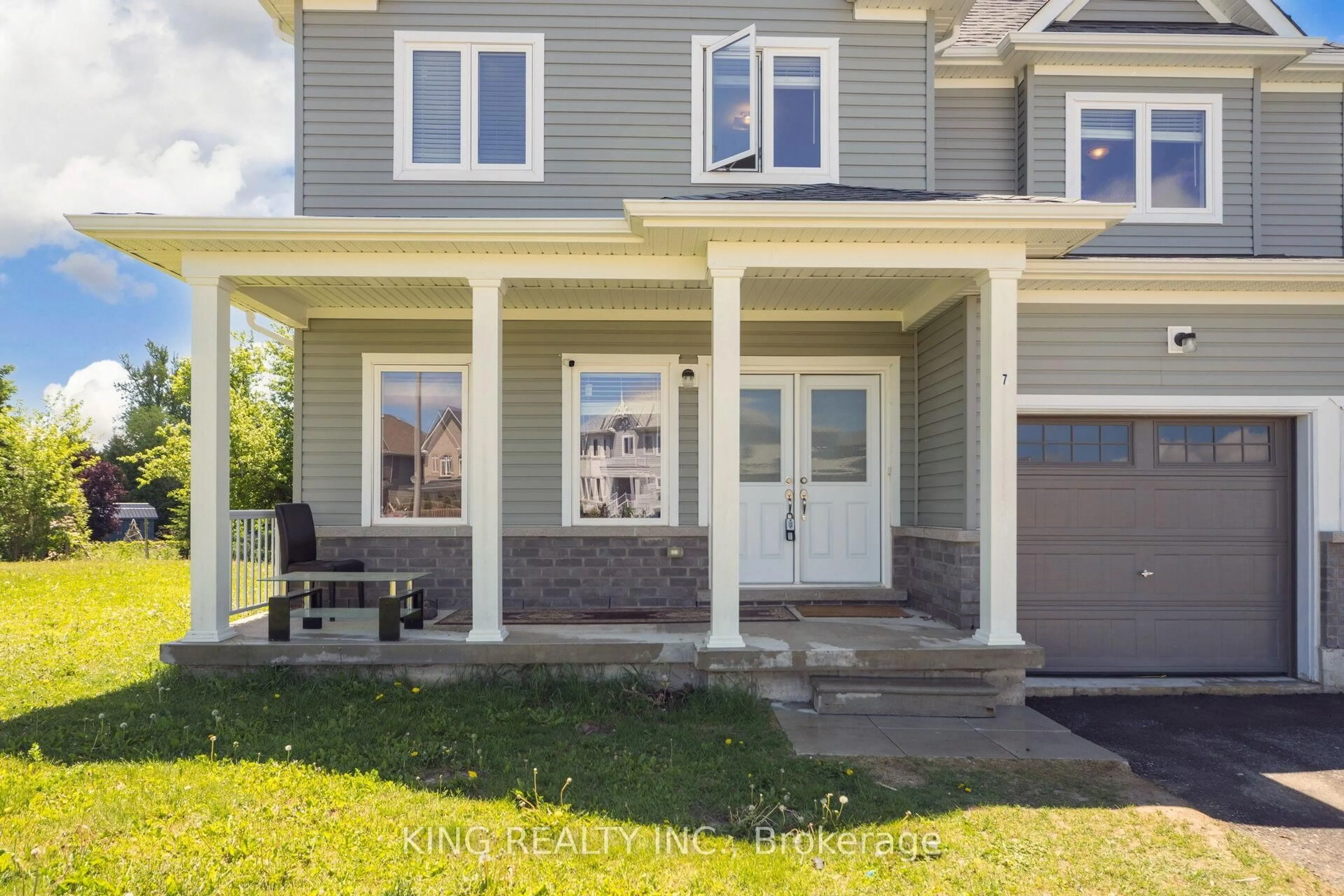 Home with vinyl exterior material, street for 7 Todd Cres, Southgate Ontario N0C 1B0