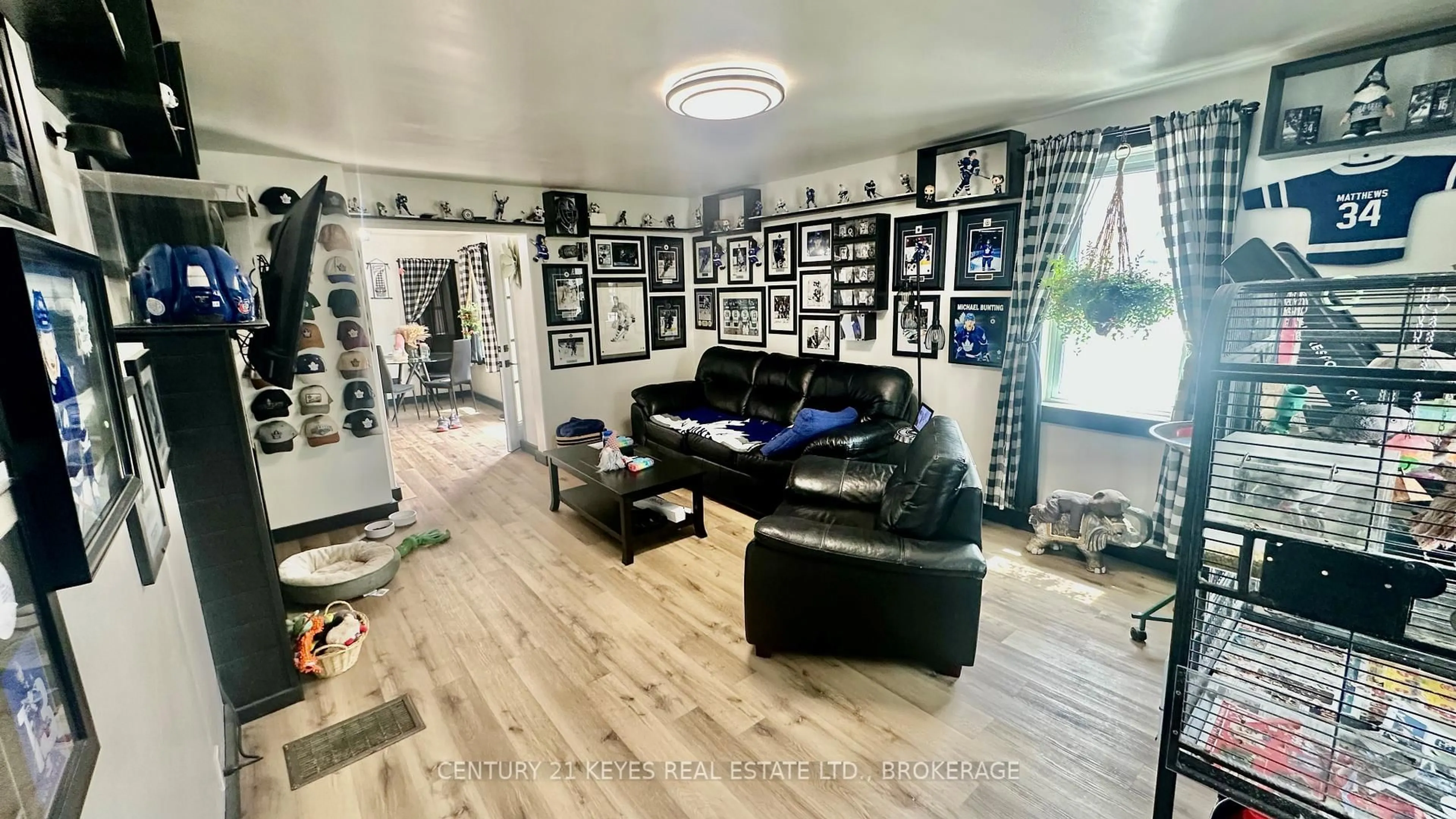 A pic of a room for 275 Victoria Ave, Gananoque Ontario K7G 2S3