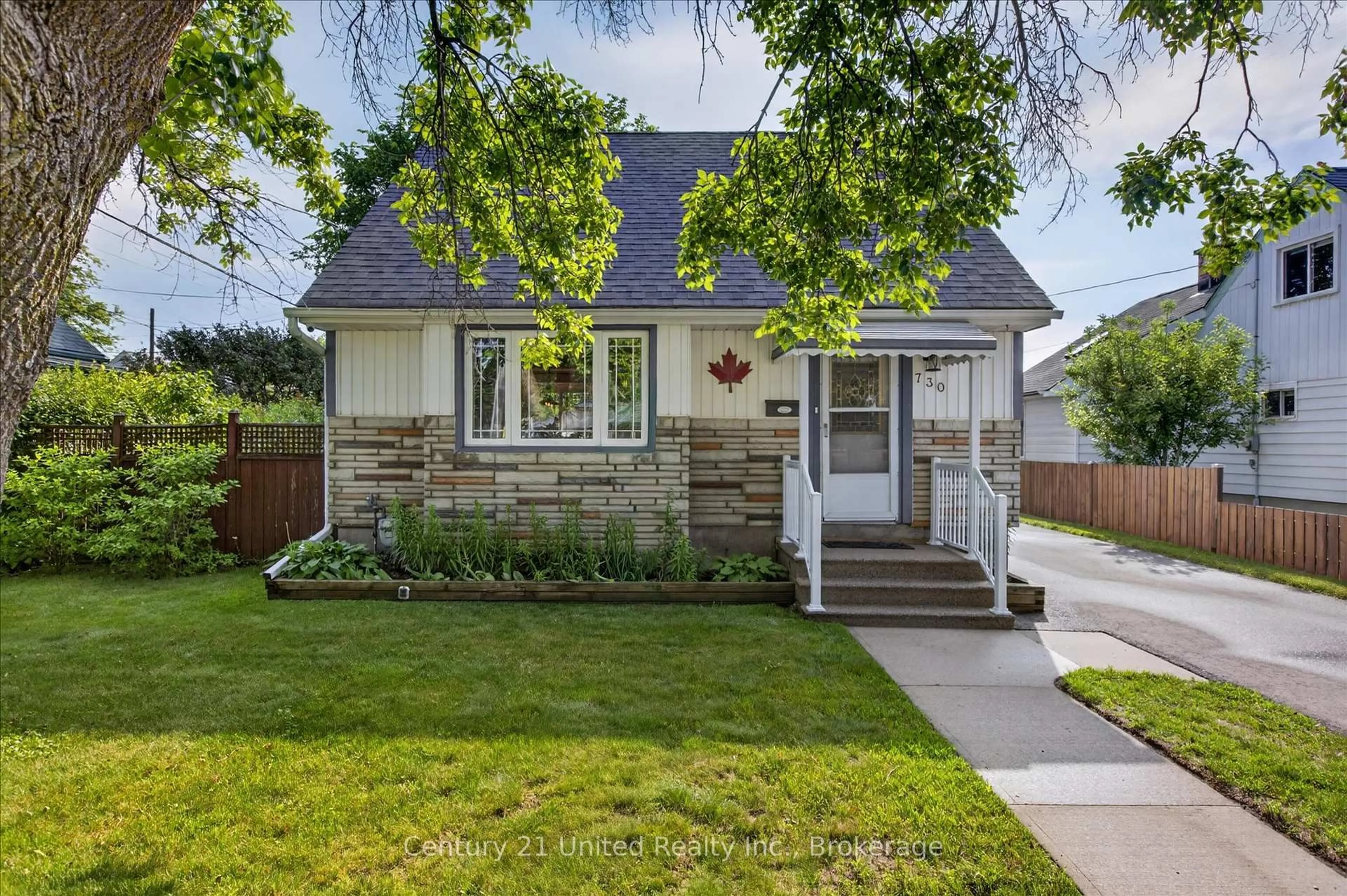 Home with brick exterior material, street for 730 Monaghan Rd, Peterborough Ontario K9J 5J9